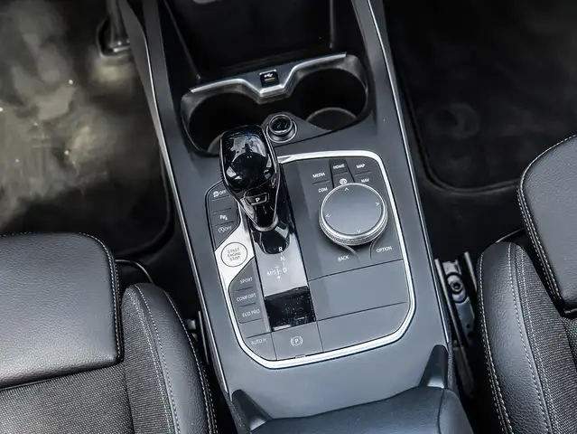 BMW 1 Series view 19