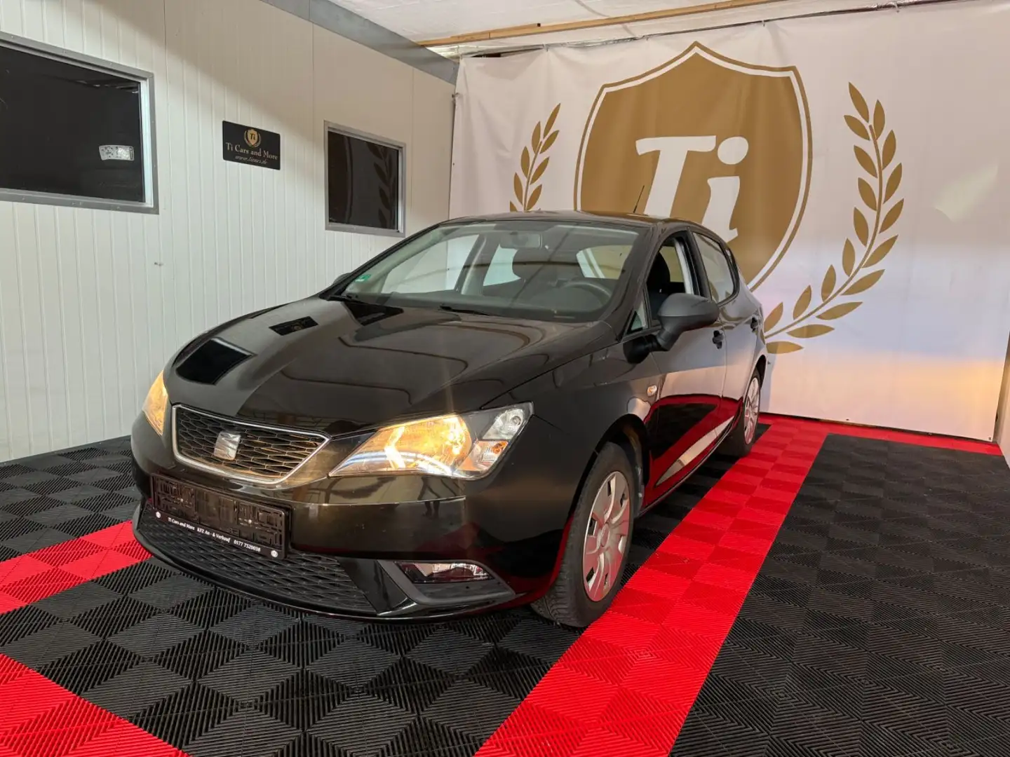 SEAT Ibiza *Ibiza*Reference*SCHECKEFT*TüV-NEU* Černá - 1