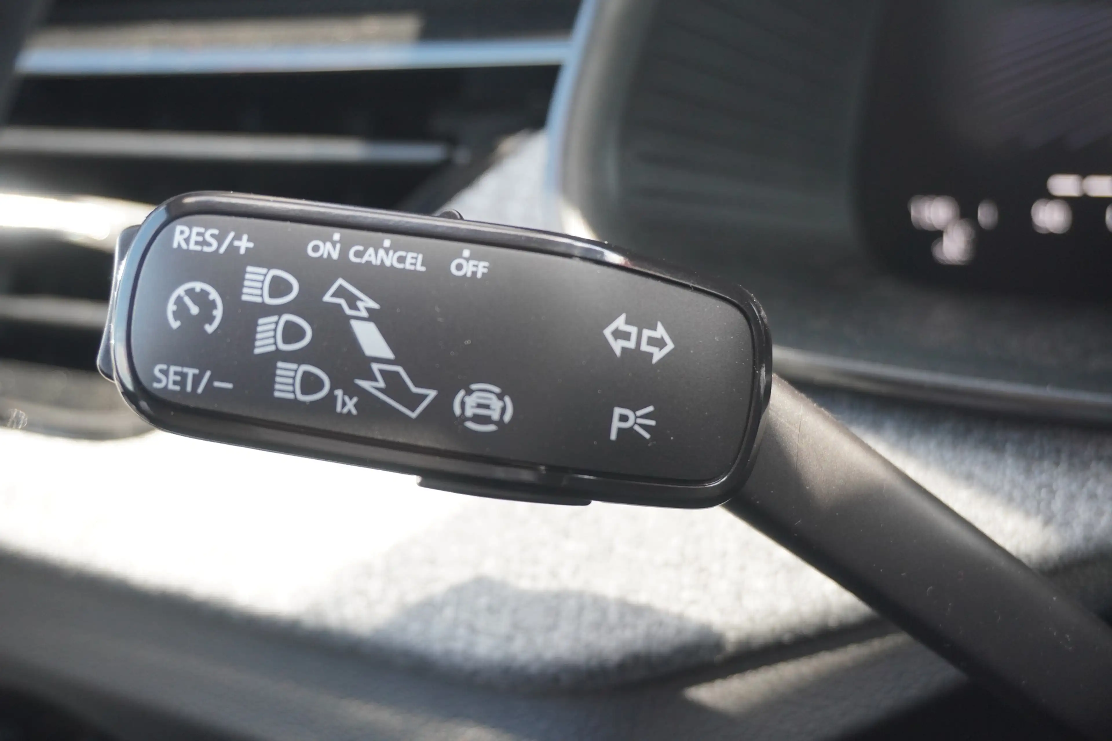 Skoda Kamiq 1.0 TSI DSG LED Kamera Tempomat — photo 19