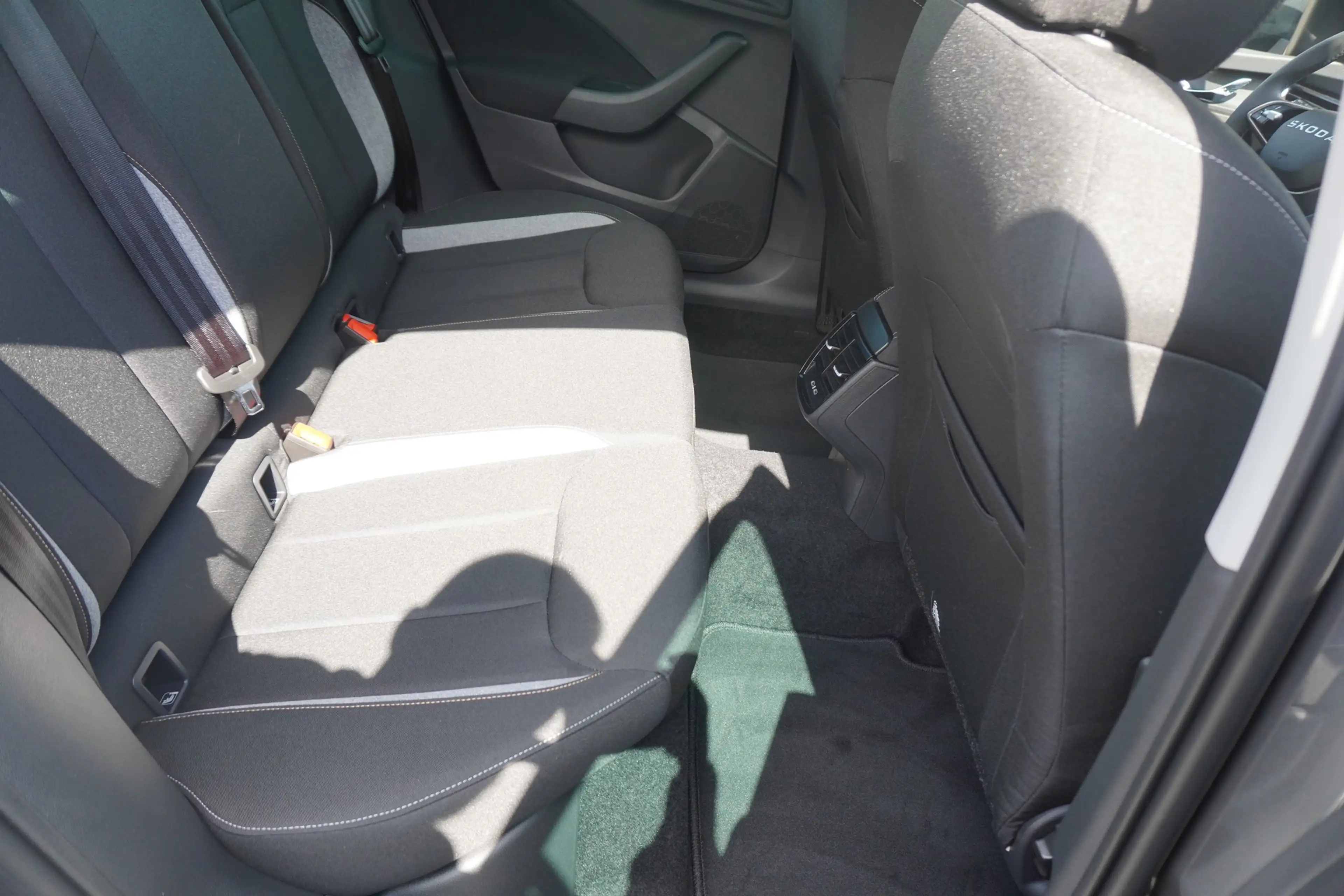 Skoda Kamiq 1.0 TSI DSG LED Kamera Tempomat — photo 10