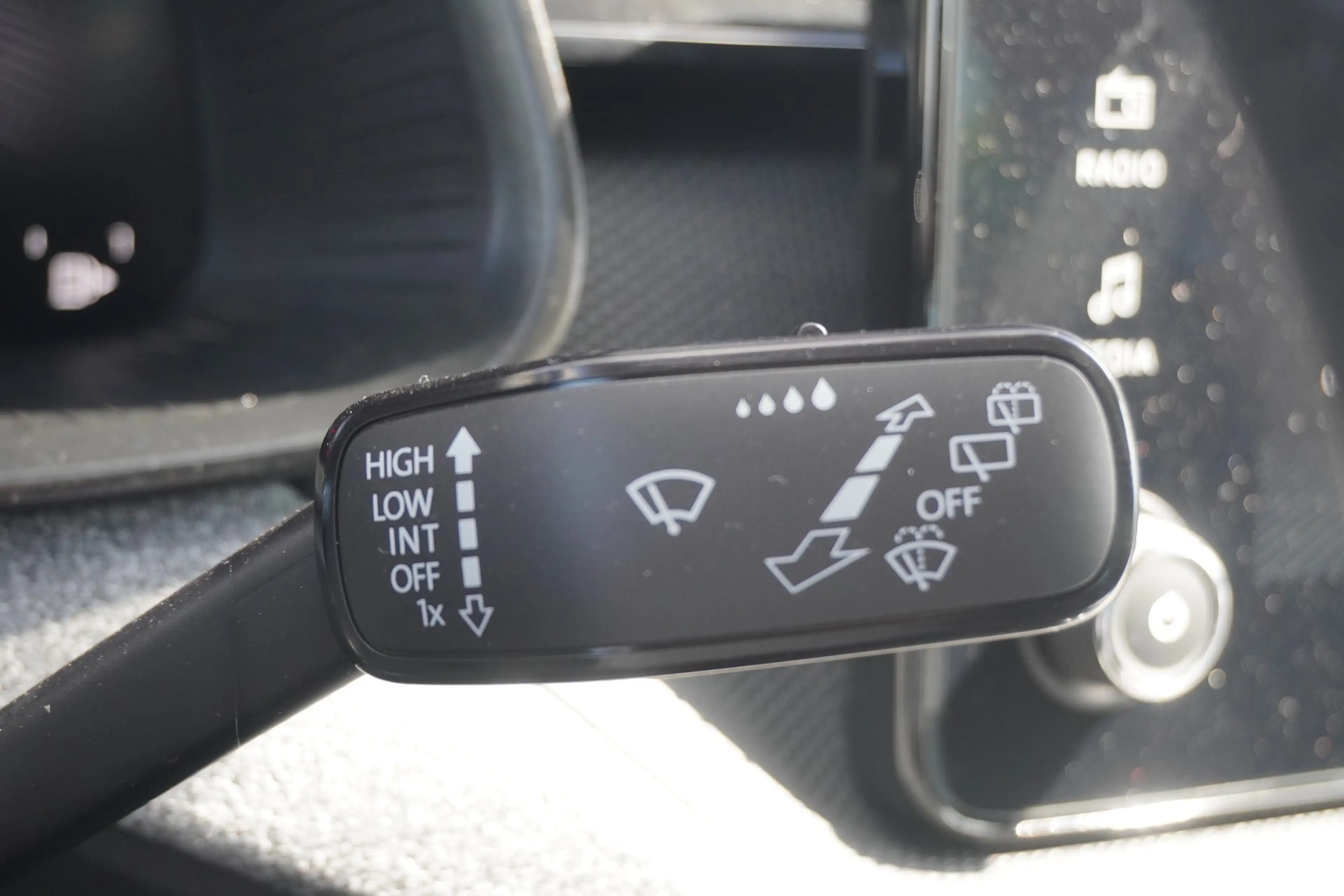 Skoda Kamiq 1.0 TSI DSG LED Kamera Tempomat — photo 20