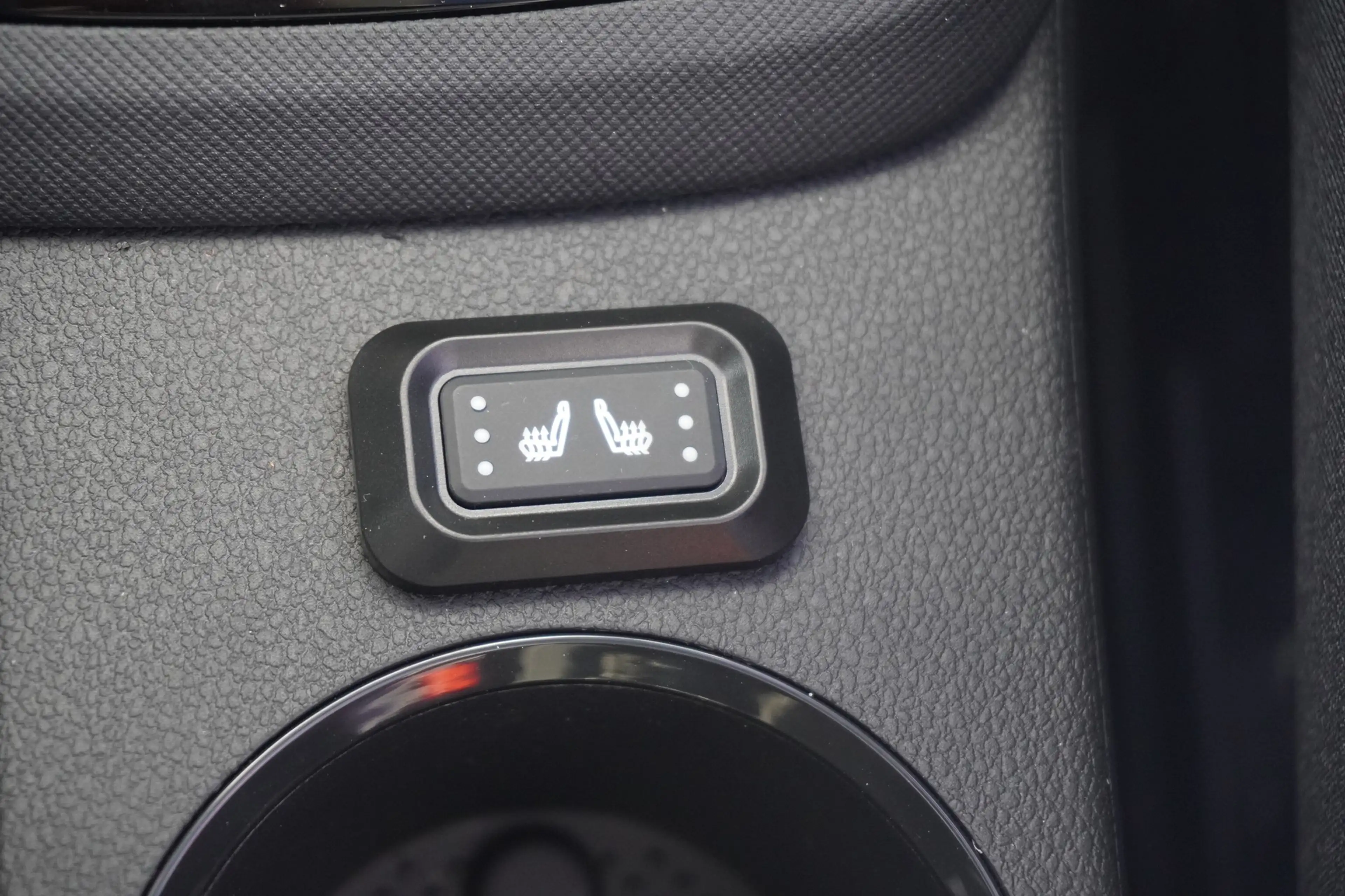 Skoda Kamiq 1.0 TSI DSG LED Kamera Tempomat — photo 26