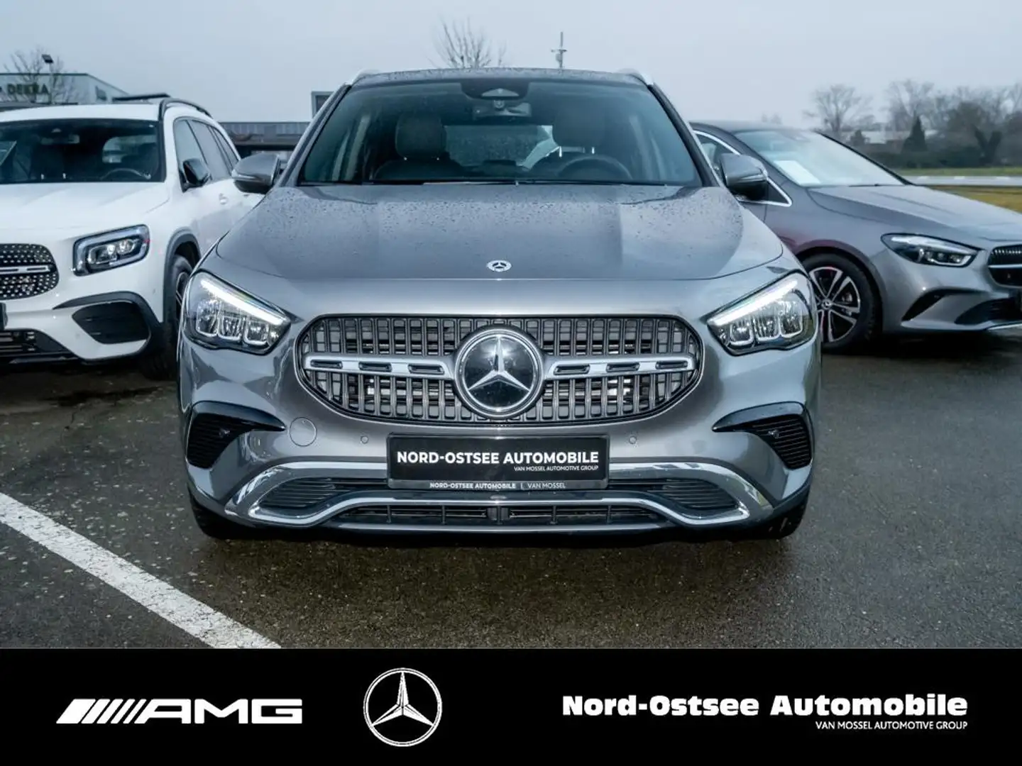 Mercedes-Benz GLA 200 d PROGRESSIVE MBUX SHZ KLIMA LED Gris - 2