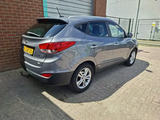 Hyundai Ix35 view 4