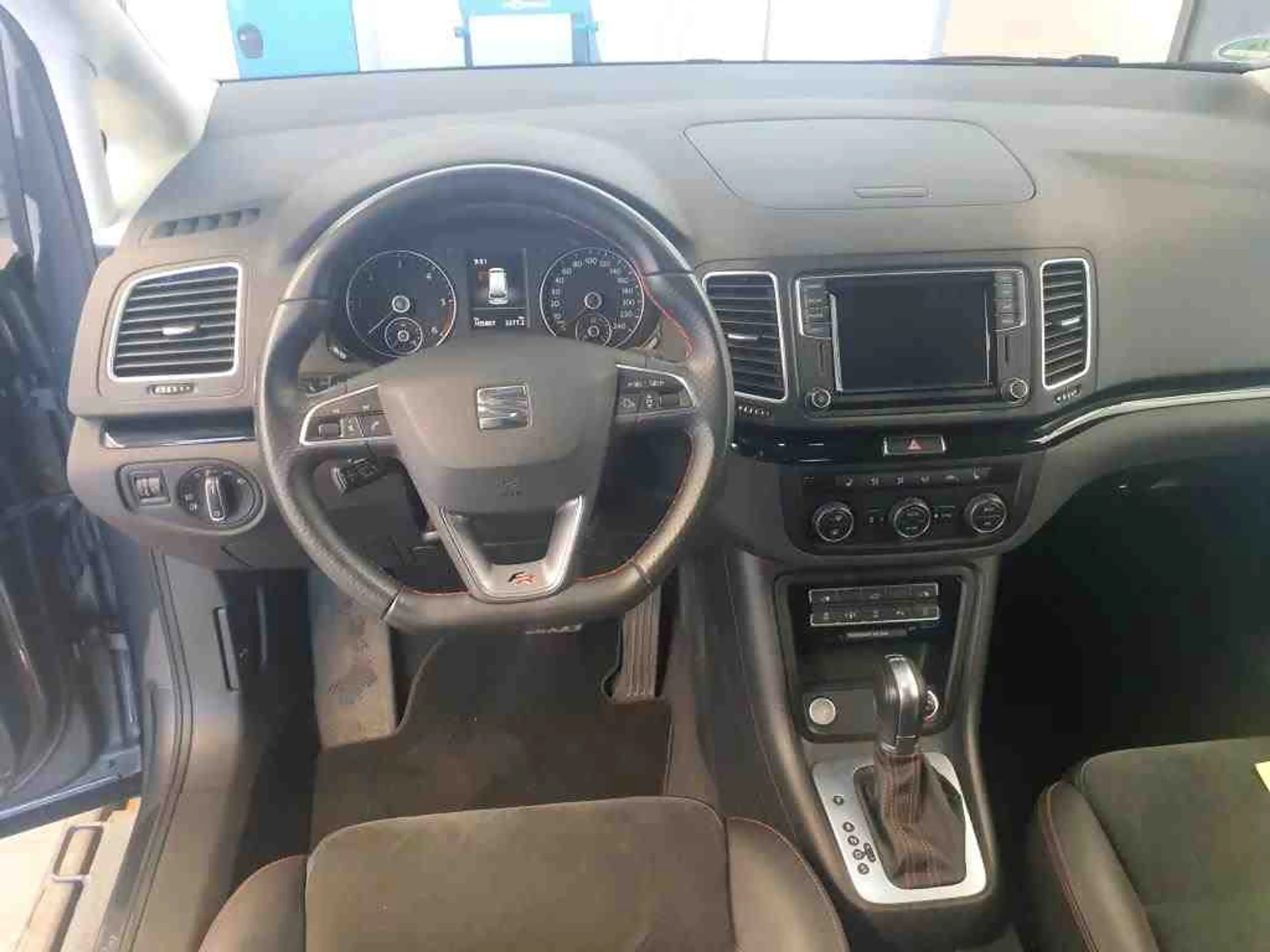 SEAT Alhambra FR-Line 2.0 TDI 4Drive AHK 7Sitze RearView ACC Mem — photo 7