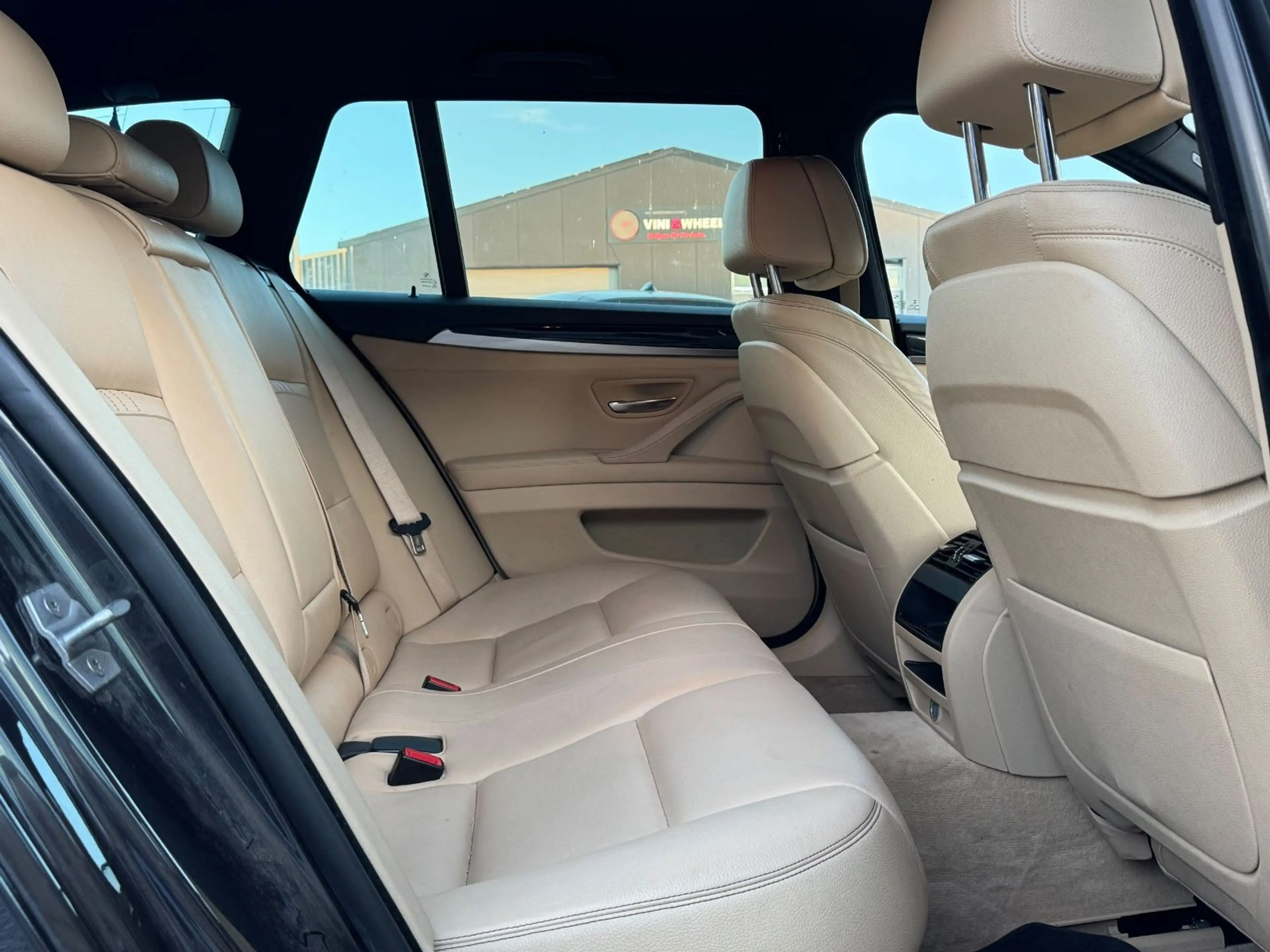 BMW 520 d Touring Luxury Leder Bi-Xen Nav Shz — photo 24