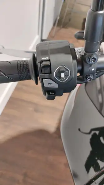 Honda XL 750 Transalp - foto 5