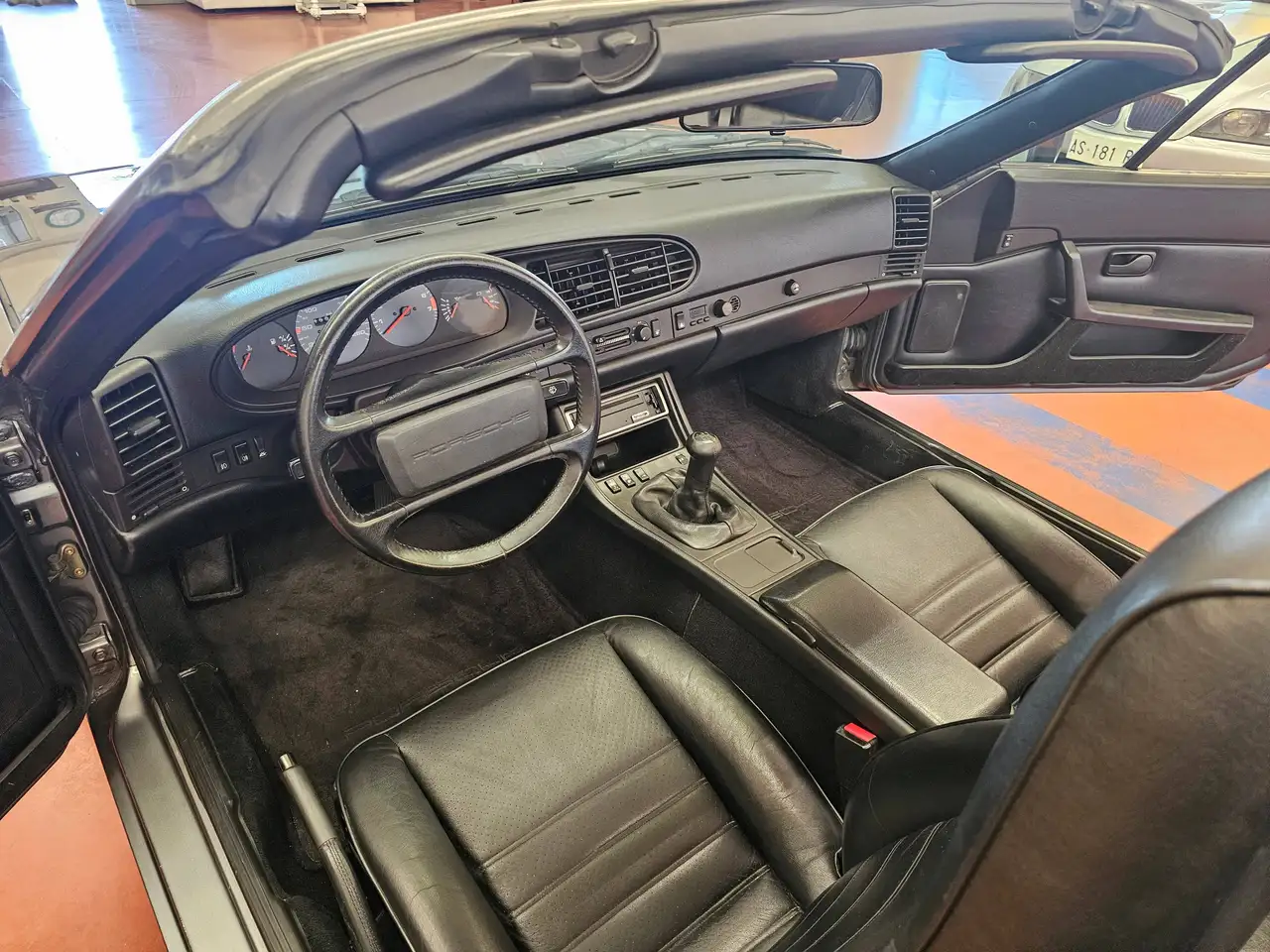 Porsche 944 Cabrio 3.0 S2, foto 10
