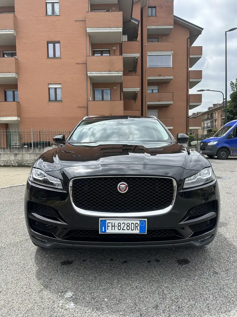 Jaguar F-Pace 2.0d Portfolio awd 180cv auto - 2