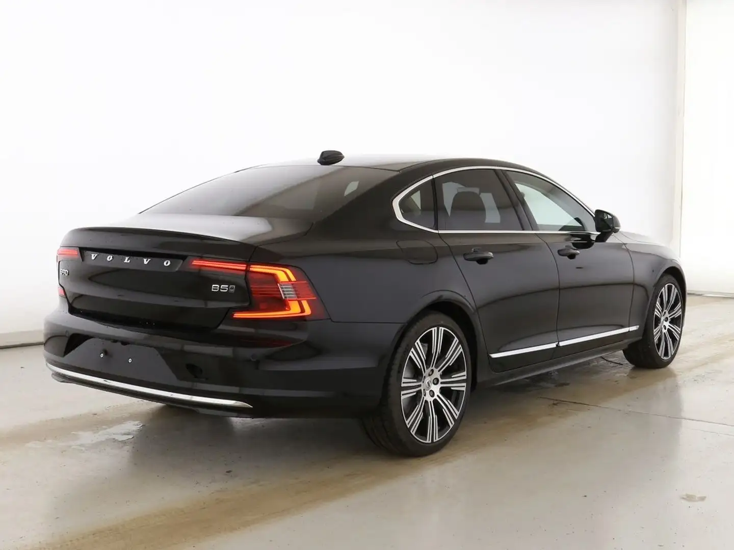 Volvo S90 B5 AWD Mild-Hybrid Diesel Ultimate Bright Černá - 2