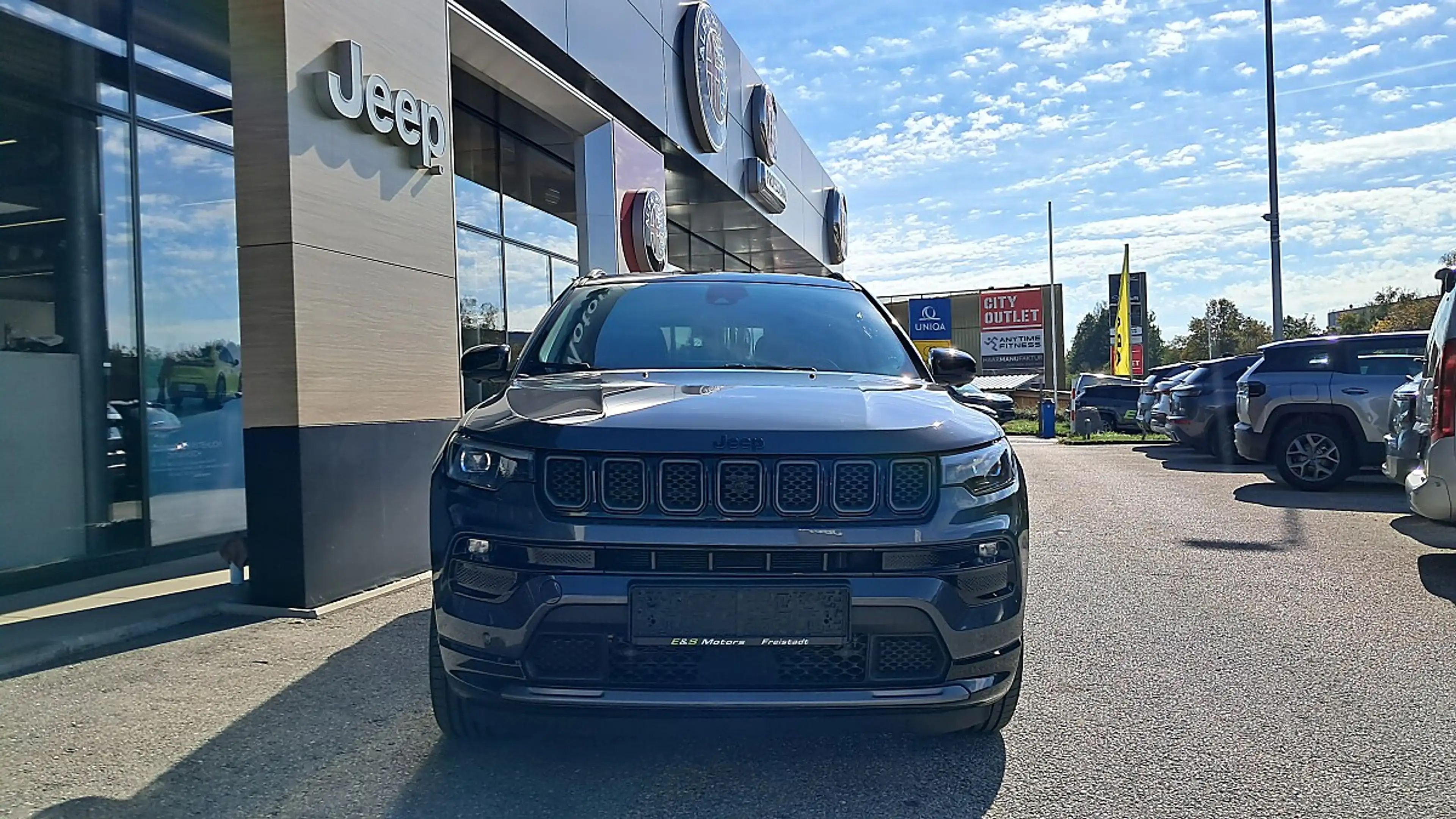 Jeep Compass 1.3 PHEV S 240 PS AT 4xe — photo 9