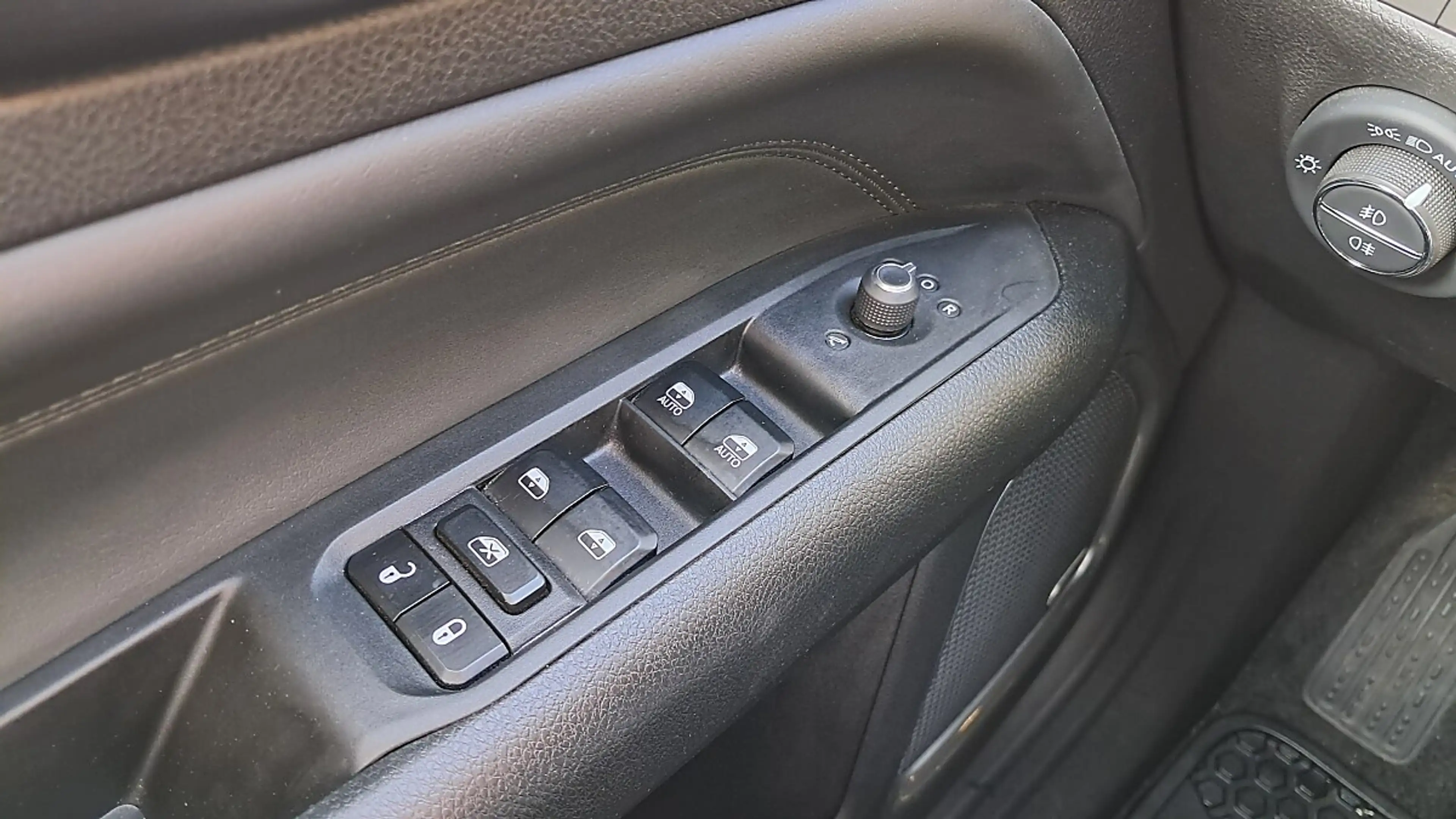Jeep Compass 1.3 PHEV S 240 PS AT 4xe — photo 14