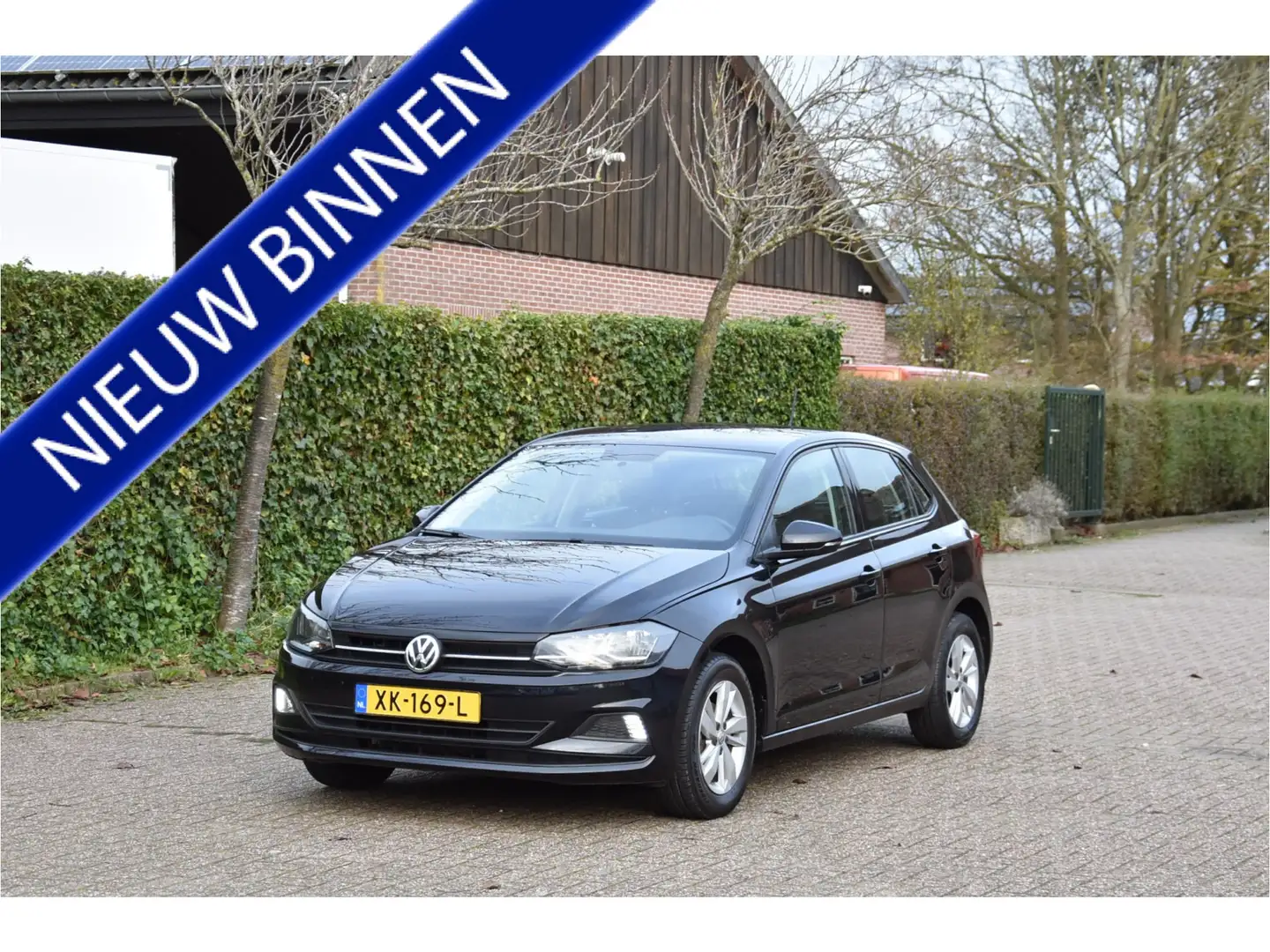 Volkswagen Polo 96 PK TSI Carplay ACC Comfortline bluemotion Zwart - 1