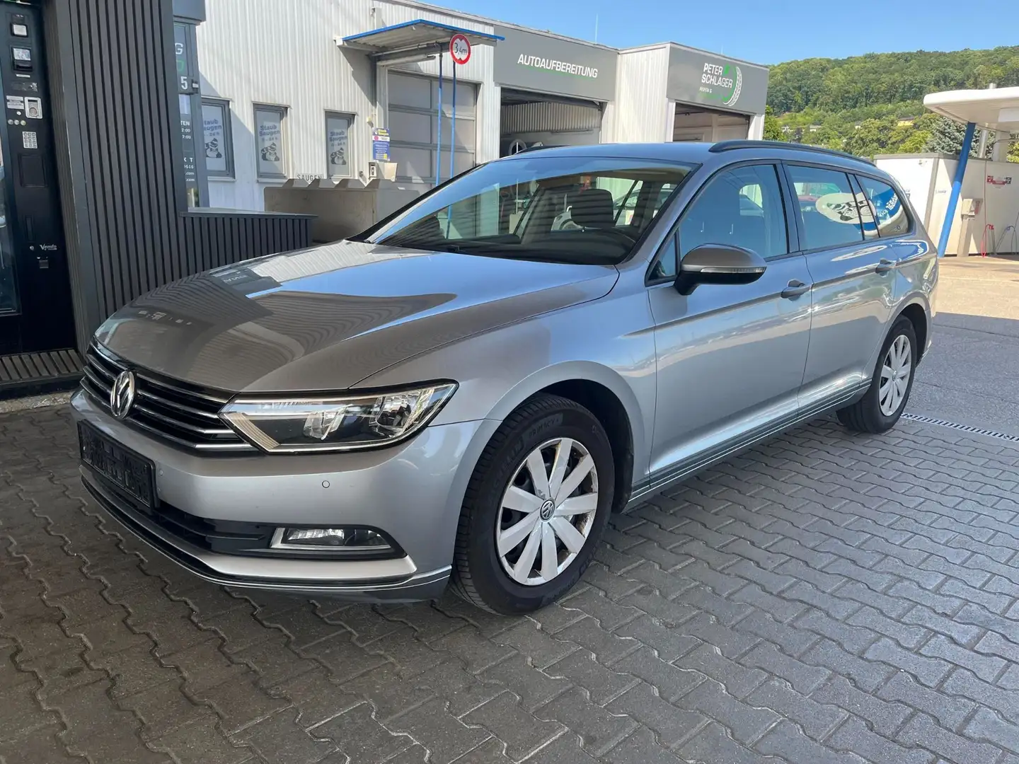 Volkswagen Passat Variant 2,0 TDI SCR Carplay-Tempomat-Sitzhzg. Grau - 1
