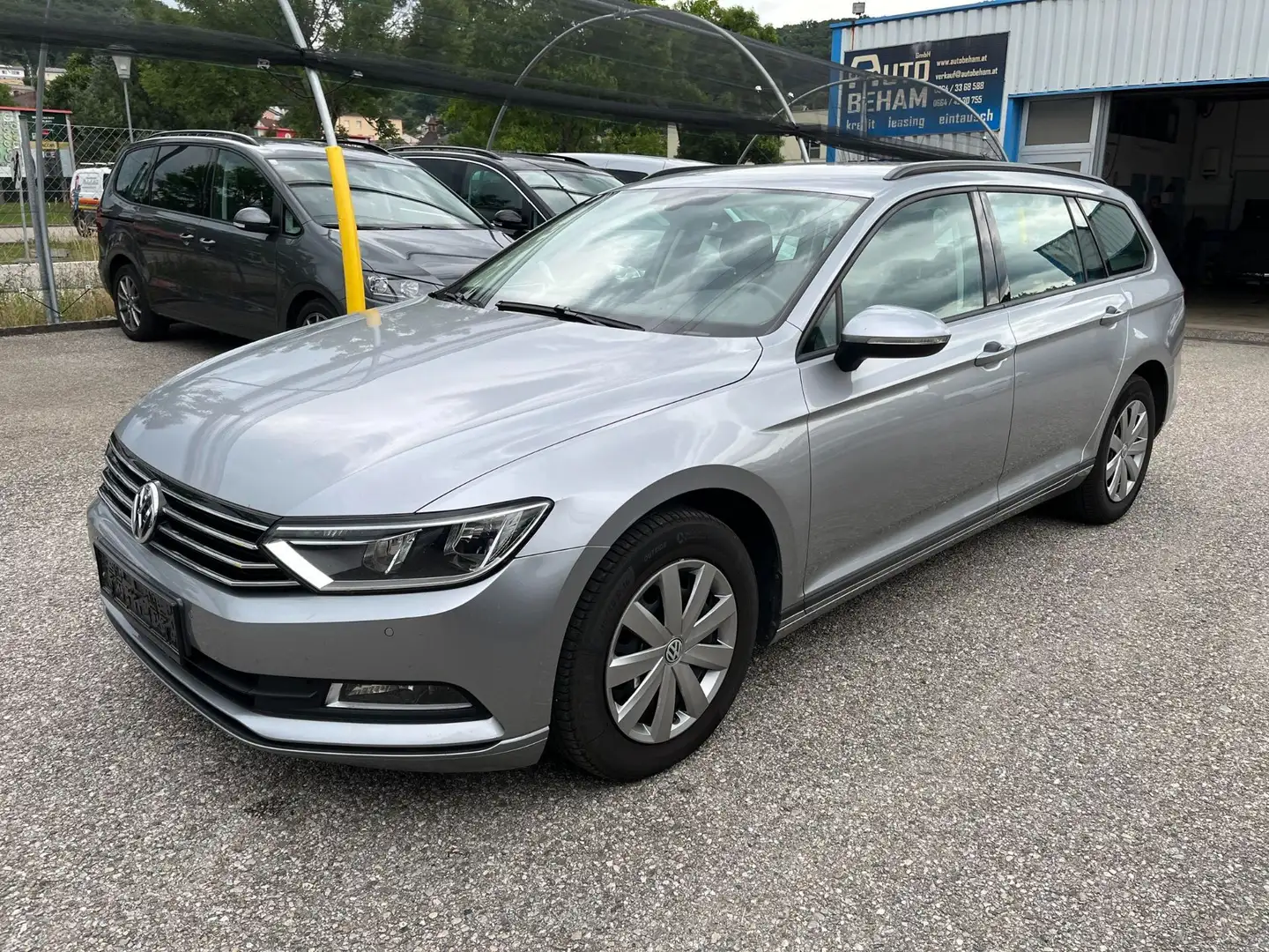 Volkswagen Passat Variant 2,0 TDI SCR Carplay-Tempomat-Sitzhzg. Grau - 1