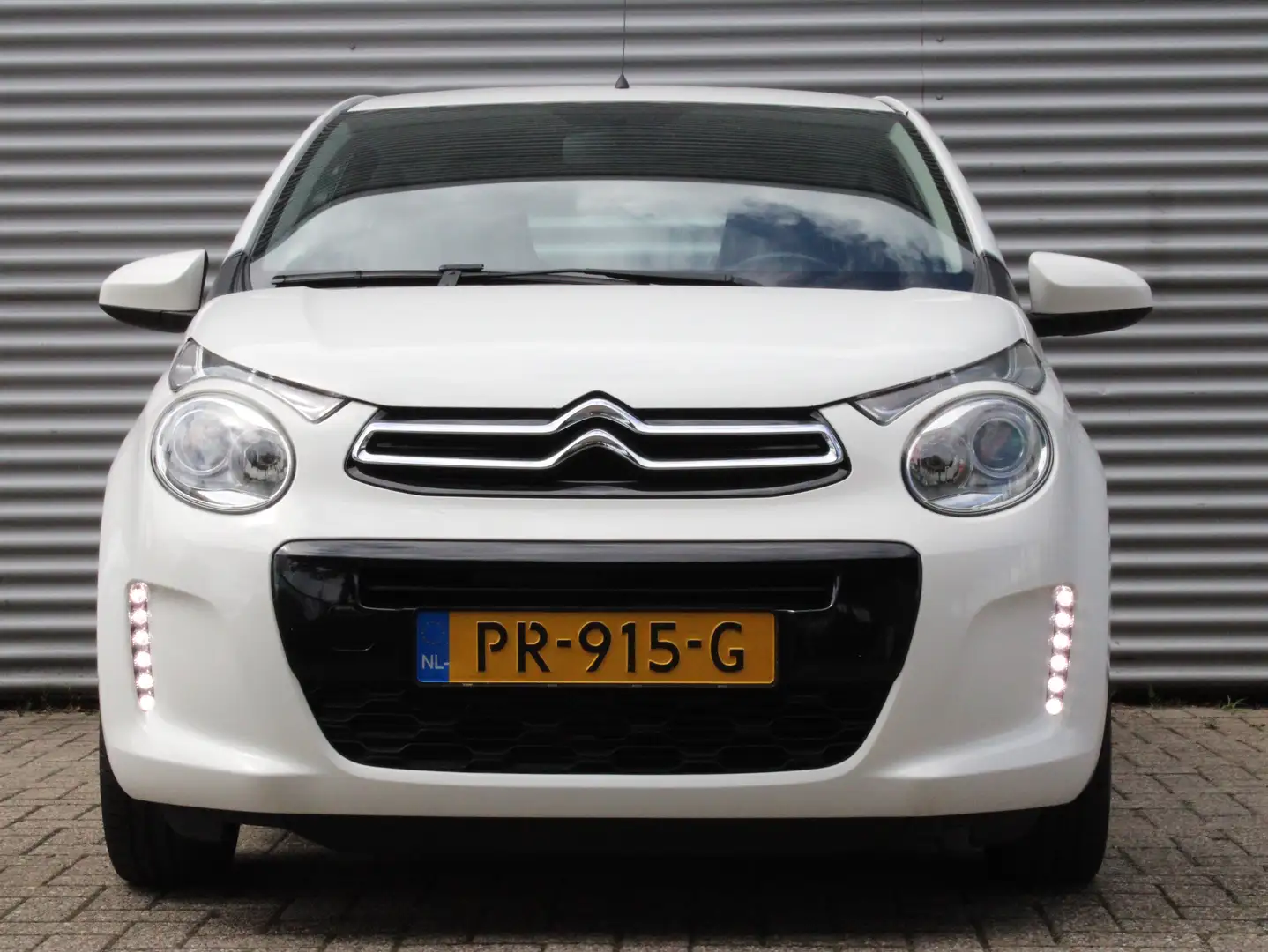 Citroen C1 1.0 VTi Shine | Achteruitrijcamera standaard | Air Wit - 2