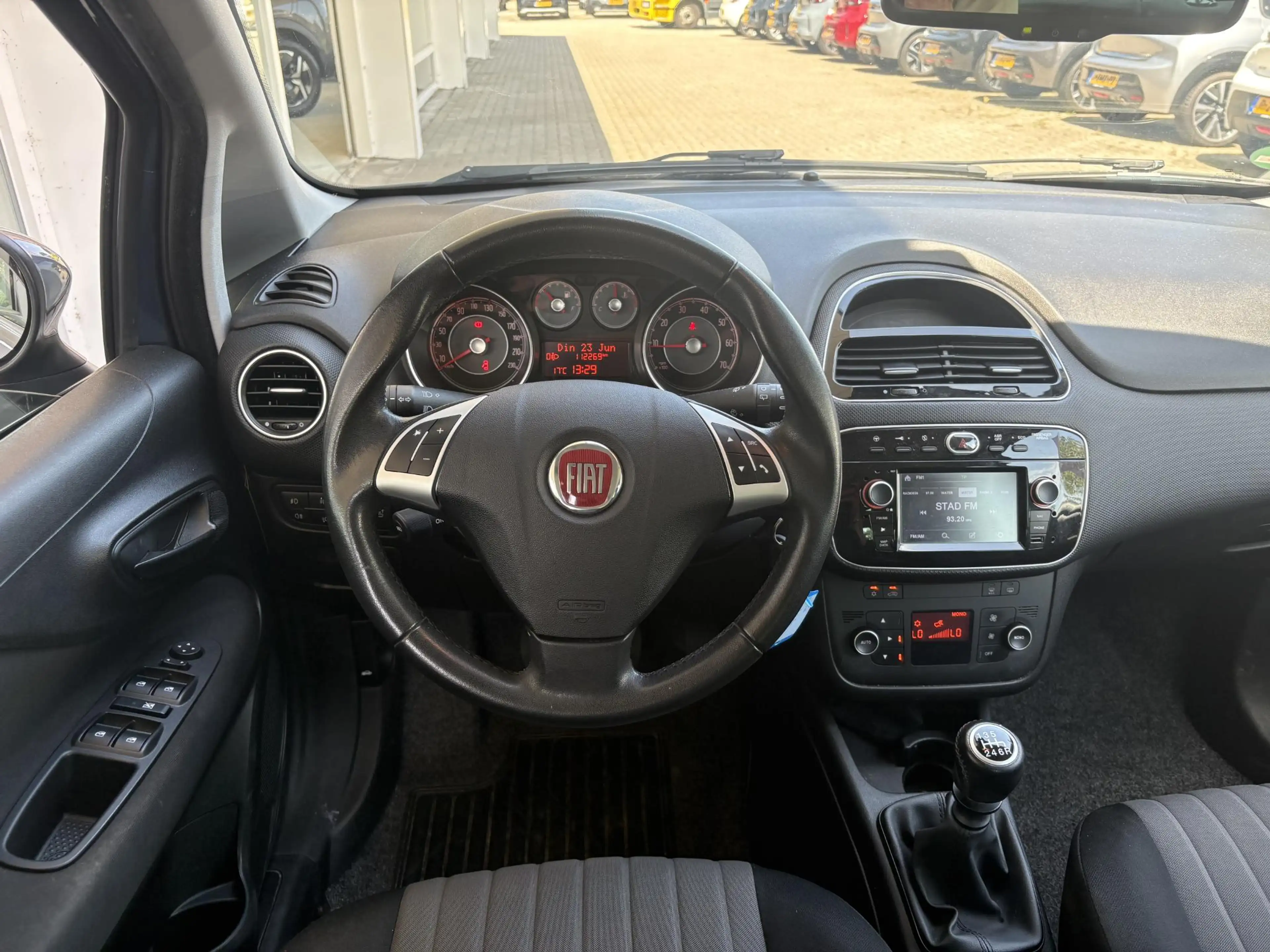 Fiat Punto Evo 0.9 TwinAir Sempre | Trekhaak | Navigatie | Climat — photo 7