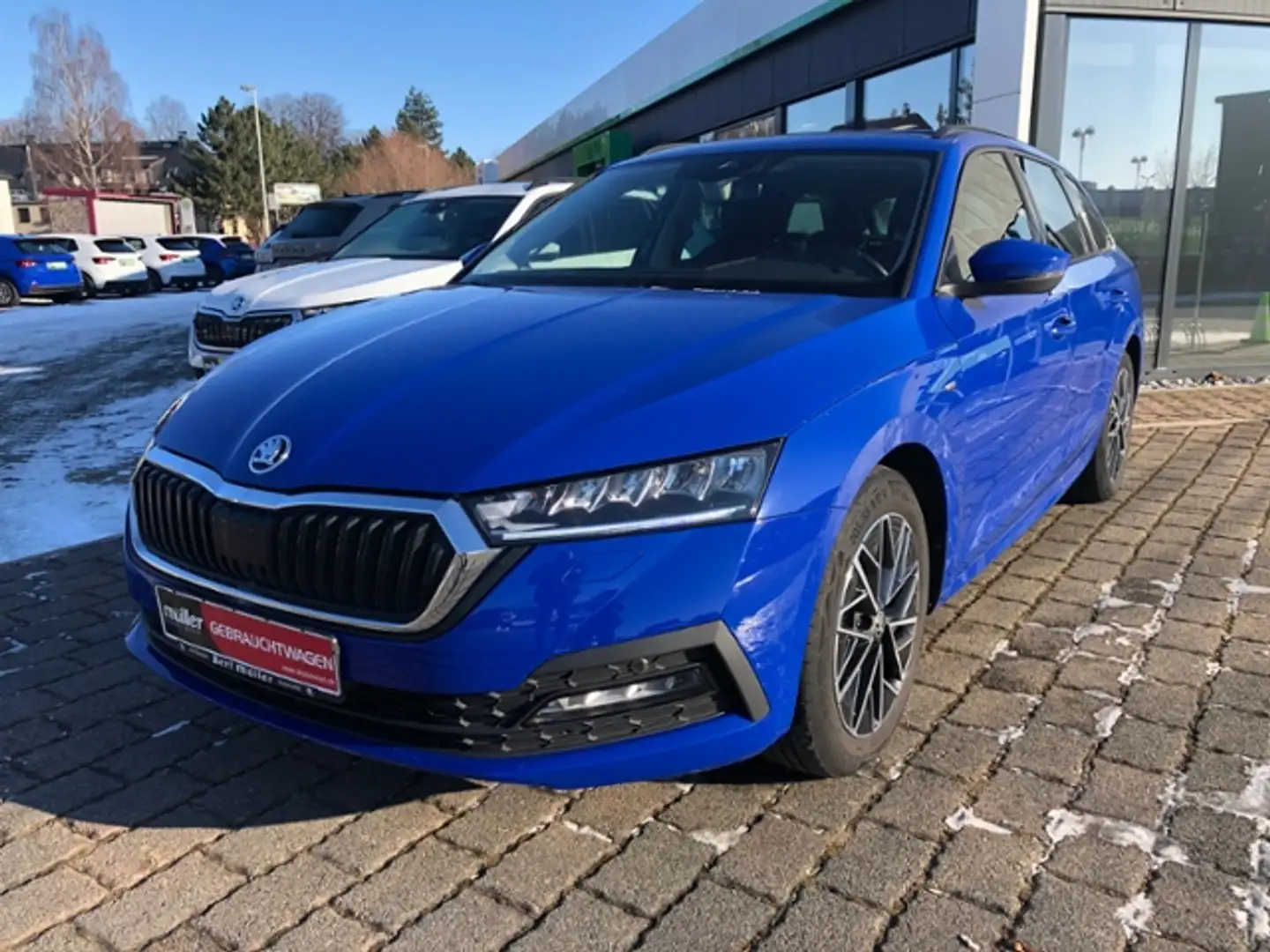Skoda Octavia Combi Clever 1.5 TSI Blau - 2