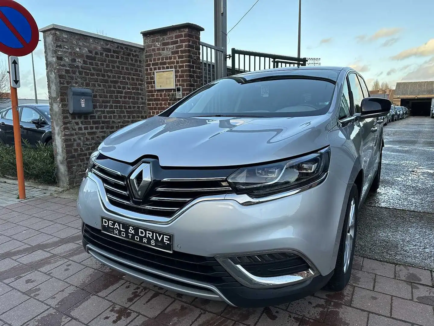 Renault Espace 1.6 DCI MET 165DKM 7 PLACES Zwart - 1