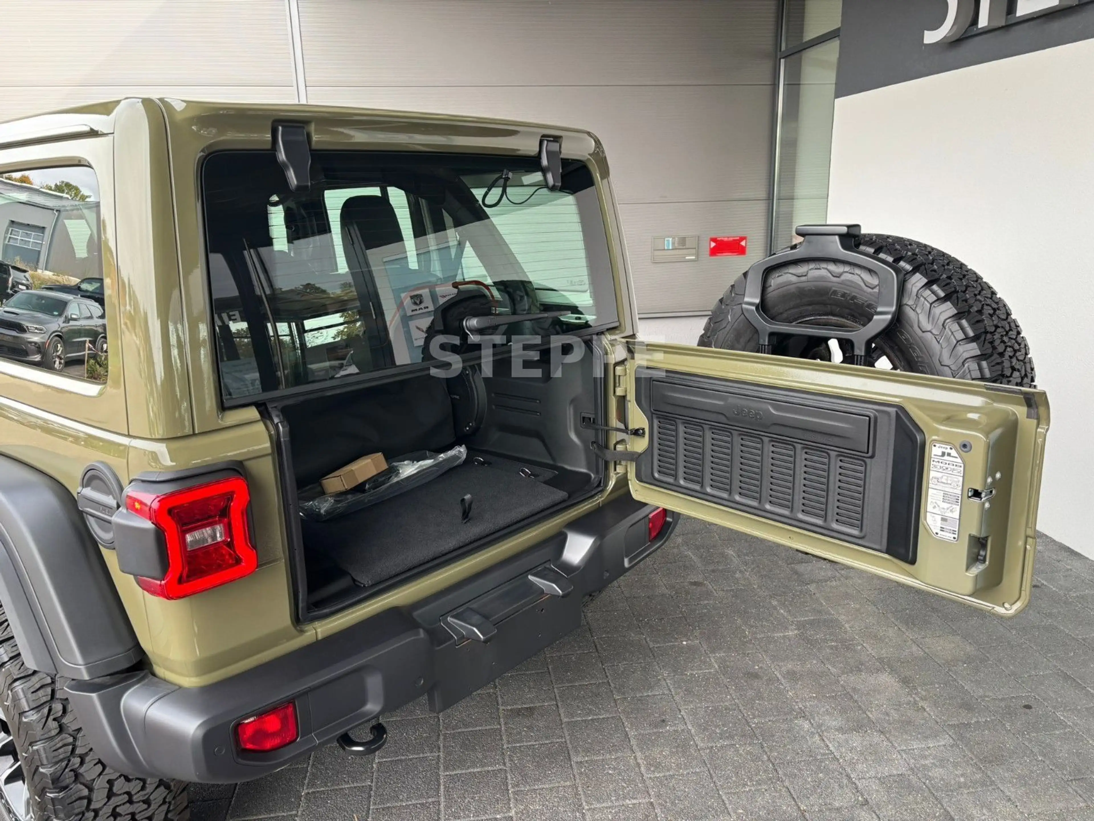 Jeep Wrangler MOAB Ed. 392 4x4 — photo 6