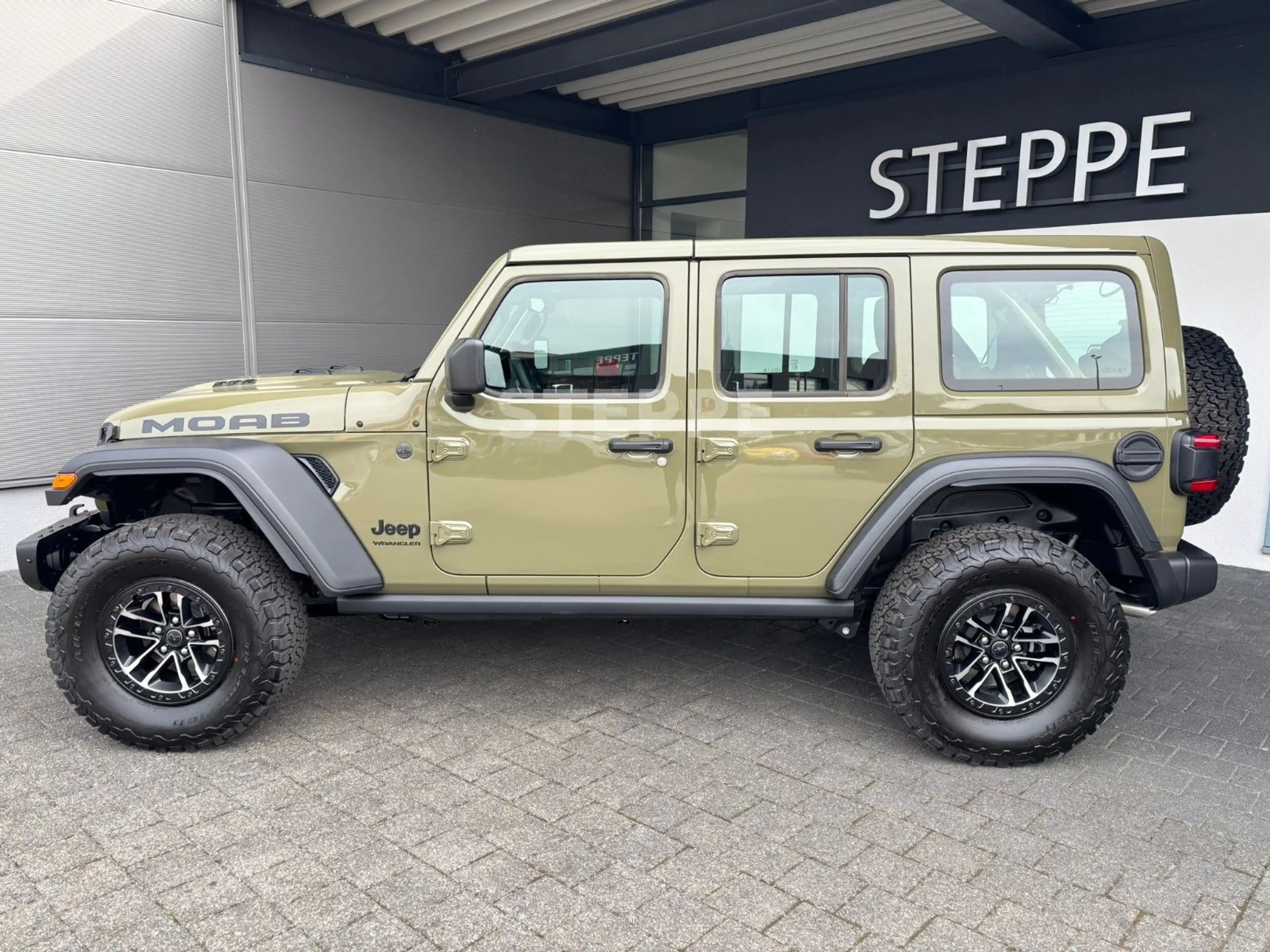 Jeep Wrangler MOAB Ed. 392 4x4 — photo 3
