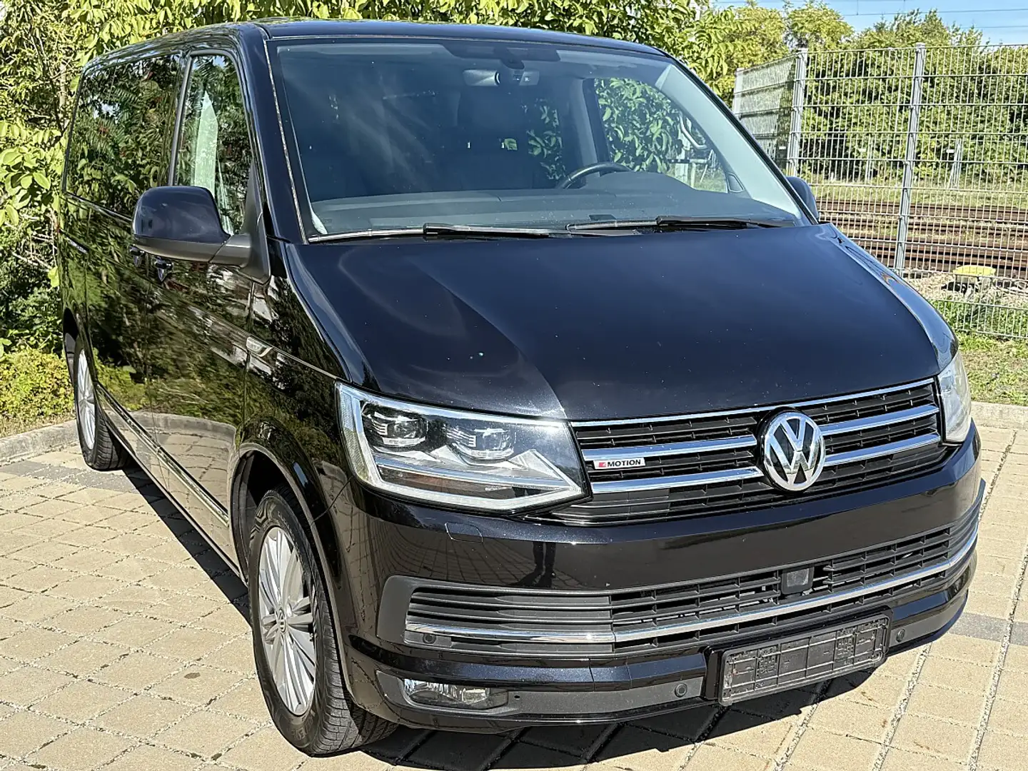 Volkswagen T6 Multivan Multivan T6 2.0 TDI 4Motion Highine Generation... Schwarz - 2