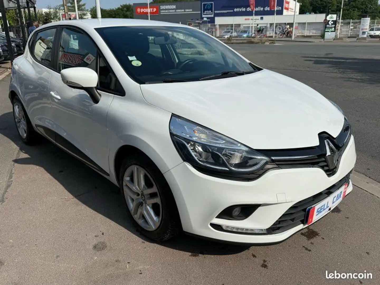 Renault Clio IV (2) 1.5 dci 75ch Energy business Blanc - 2