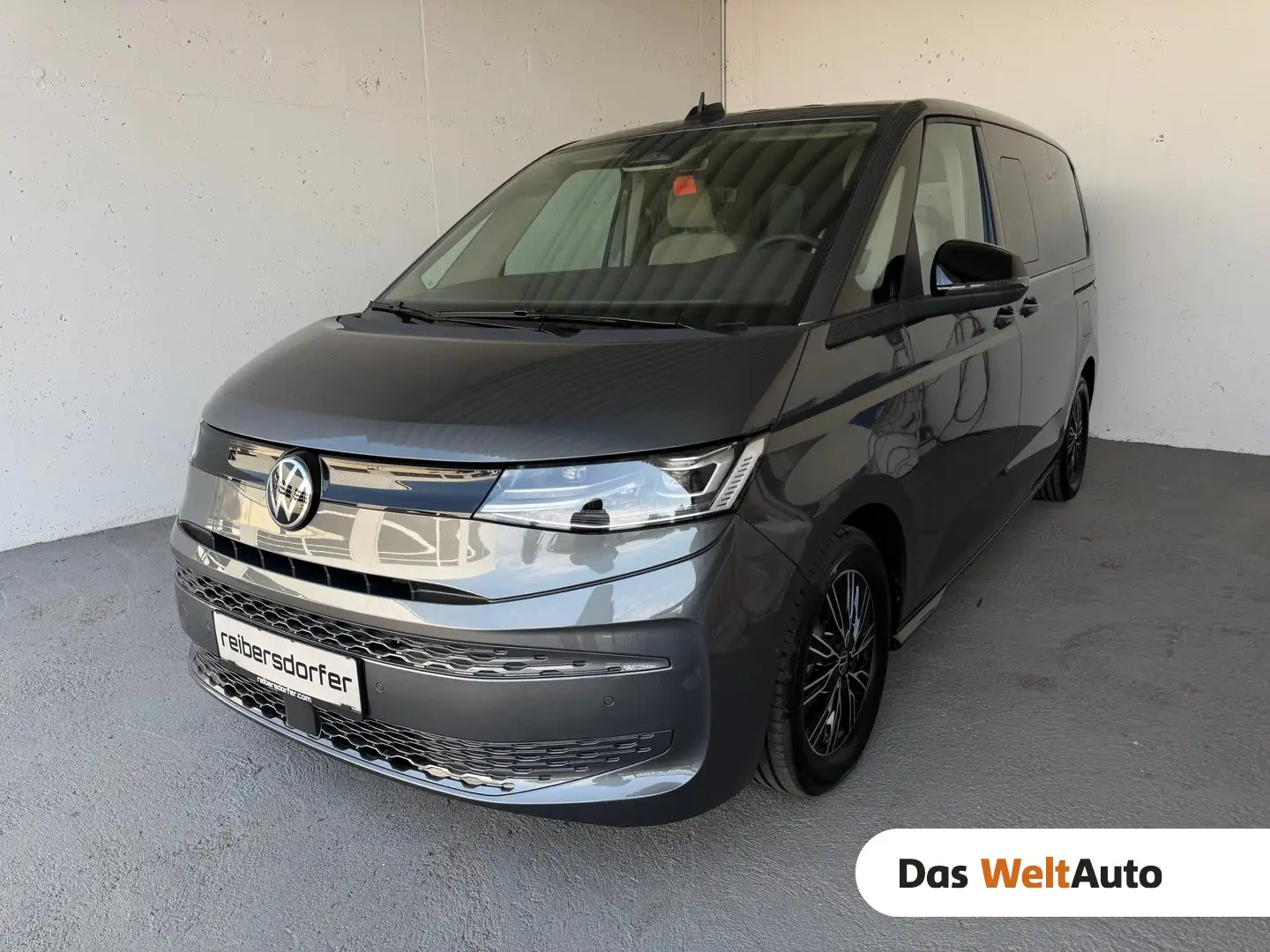 Volkswagen T7 Multivan VW T7 Multivan Business eHybrid 180 kW 4MOTION Grau - 1
