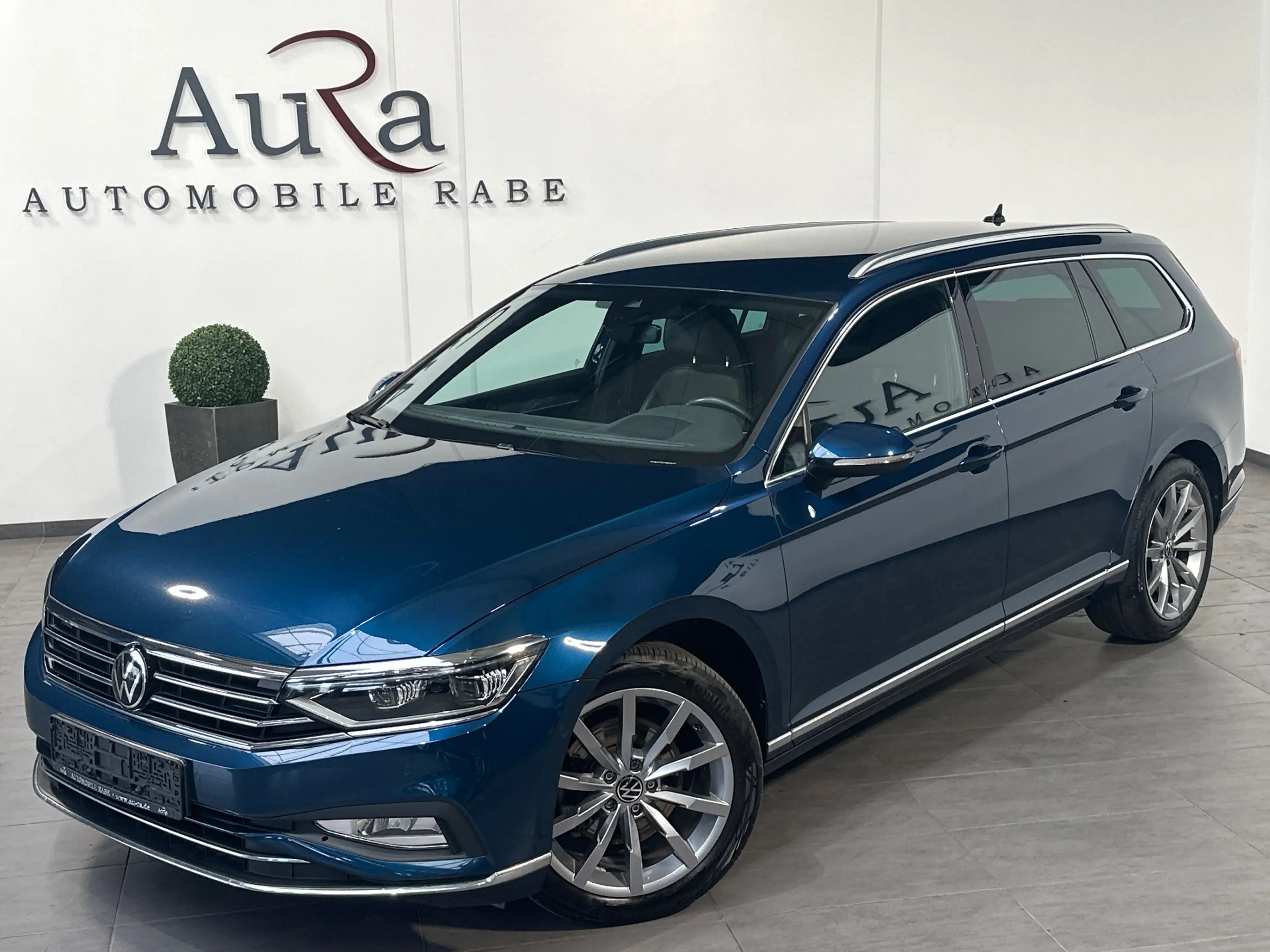 Volkswagen Passat Variant 2.0 TDI DSG Elegance NAV+LED+ACC+HUD+KAM+18ZOLL — photo 2