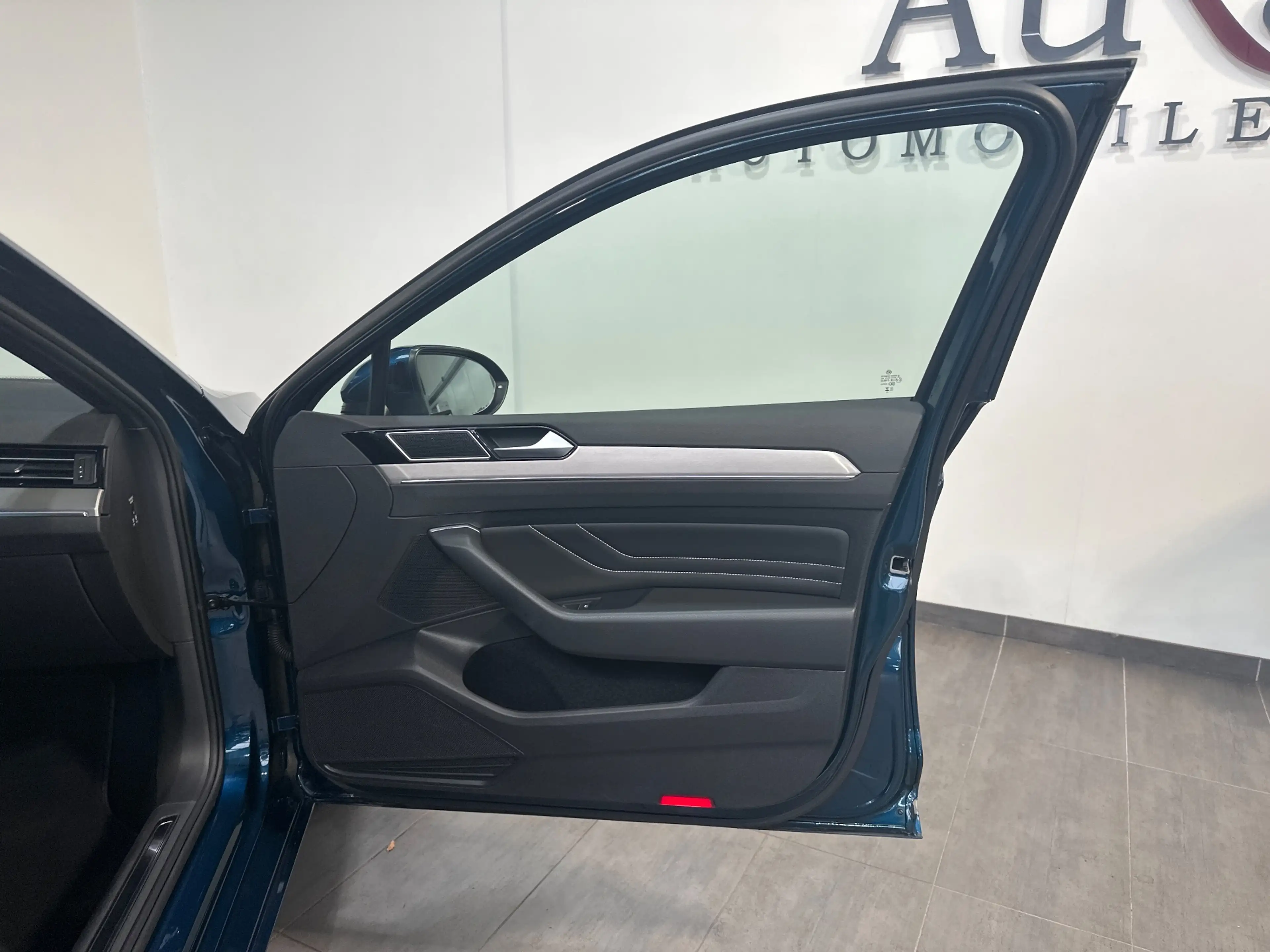 Volkswagen Passat Variant 2.0 TDI DSG Elegance NAV+LED+ACC+HUD+KAM+18ZOLL — photo 7