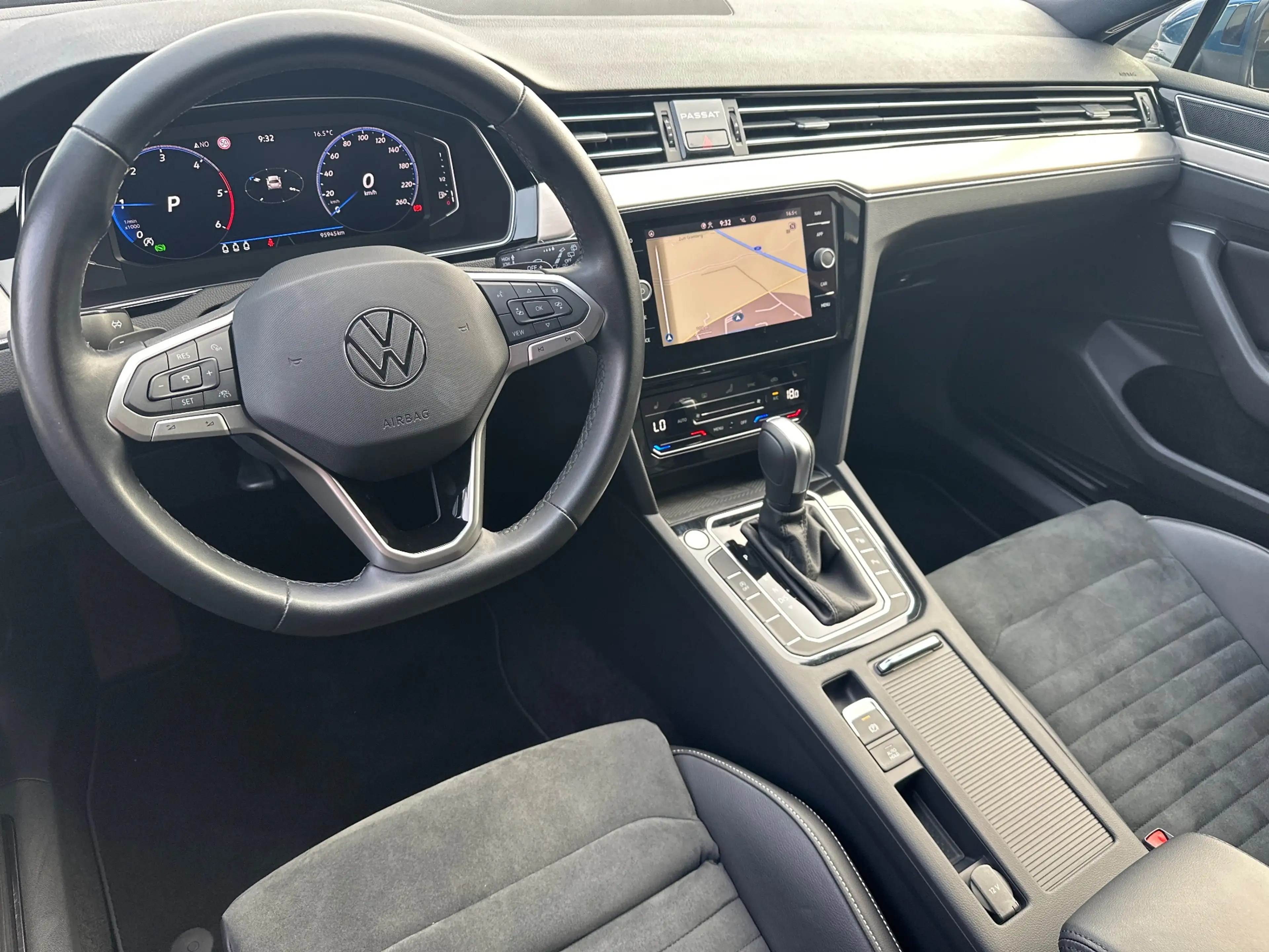 Volkswagen Passat Variant 2.0 TDI DSG Elegance NAV+LED+ACC+HUD+KAM+18ZOLL — photo 11