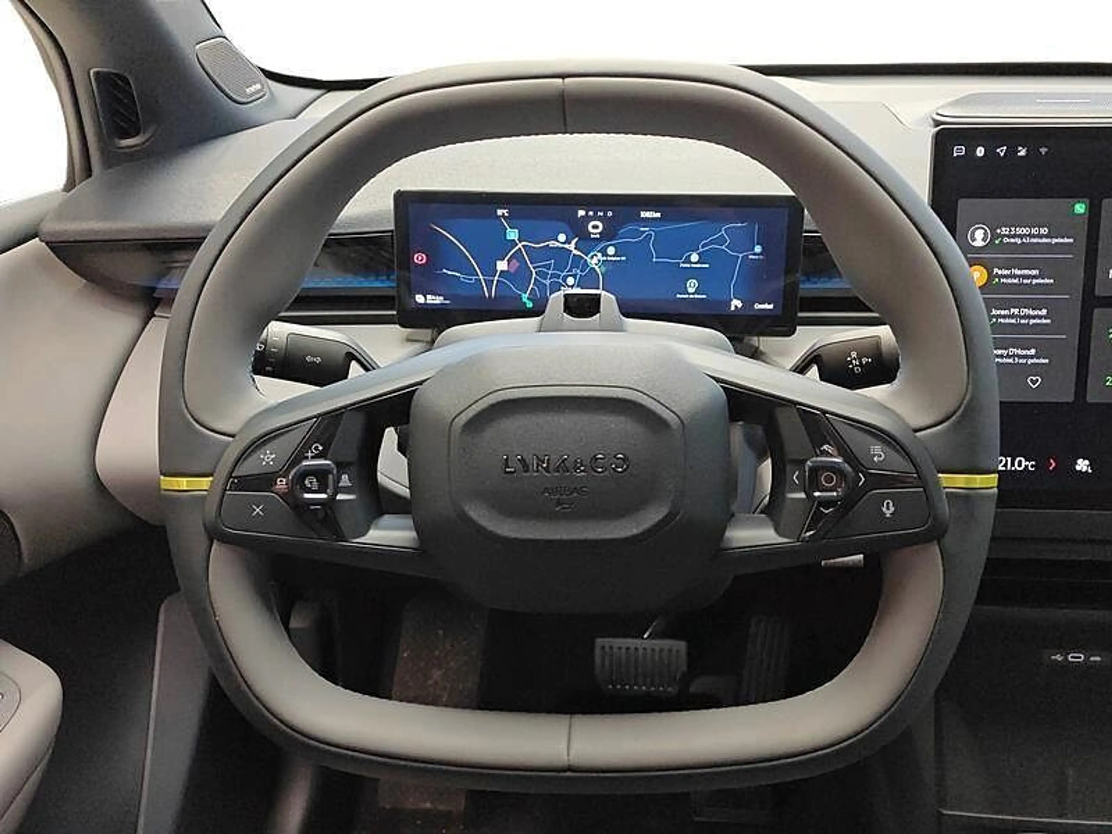 Lynk & Co 02 66 kWh More - DEMO — photo 10