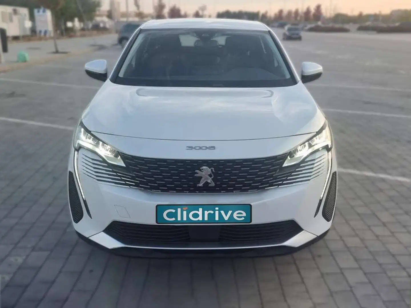 Peugeot 3008 1.5 BlueHDi 96kW (130CV) S&S Active Weiß - 2