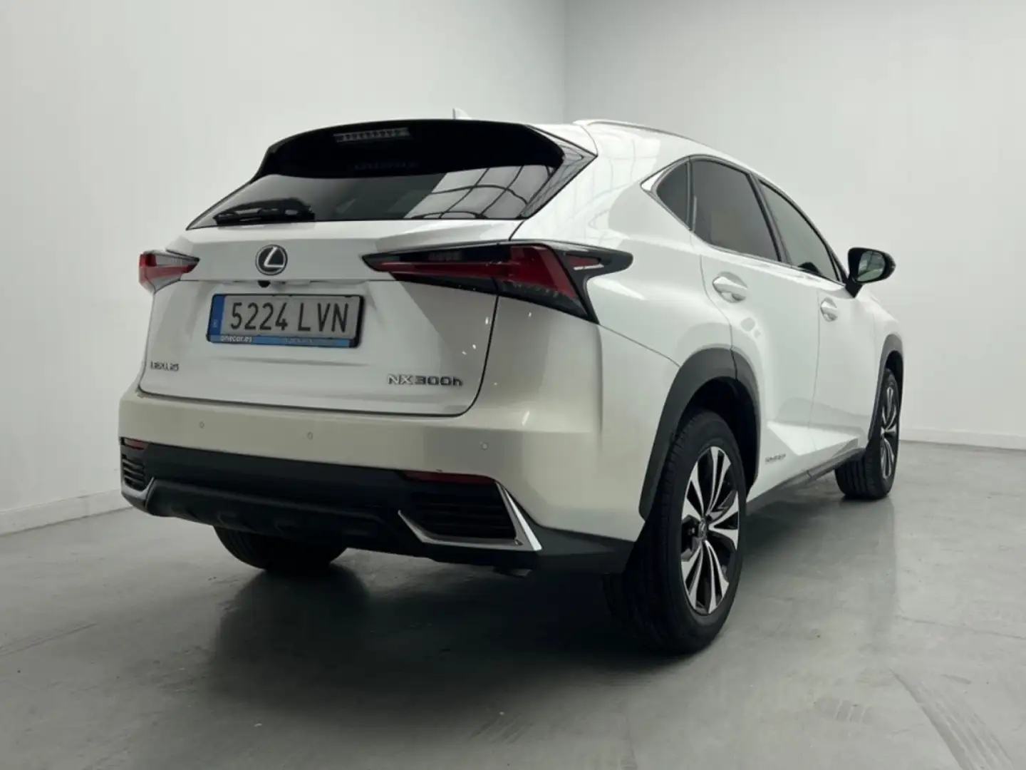 Lexus NX 300h 2.5 PREMIUM 2WD AUTO 197CV 5P Weiß - 2