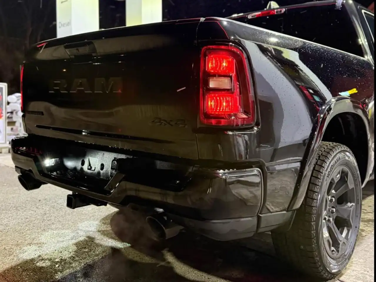 RAM 1500 снимка RAM 1500