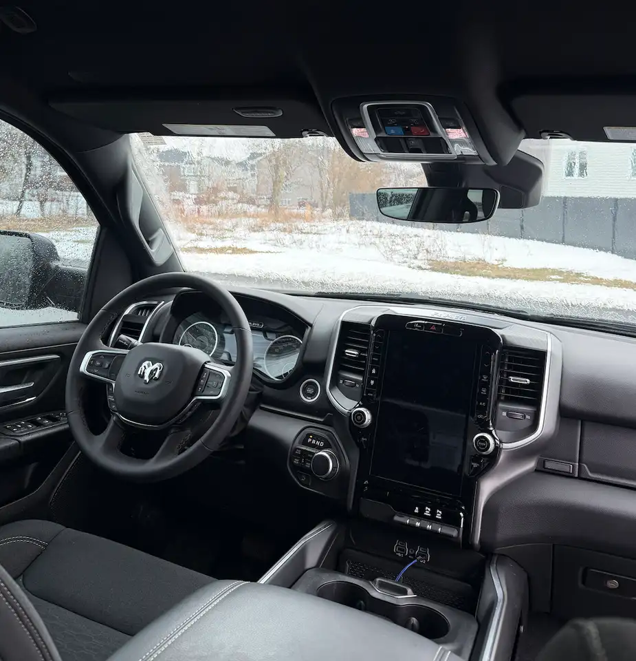 RAM 1500 снимка RAM 1500