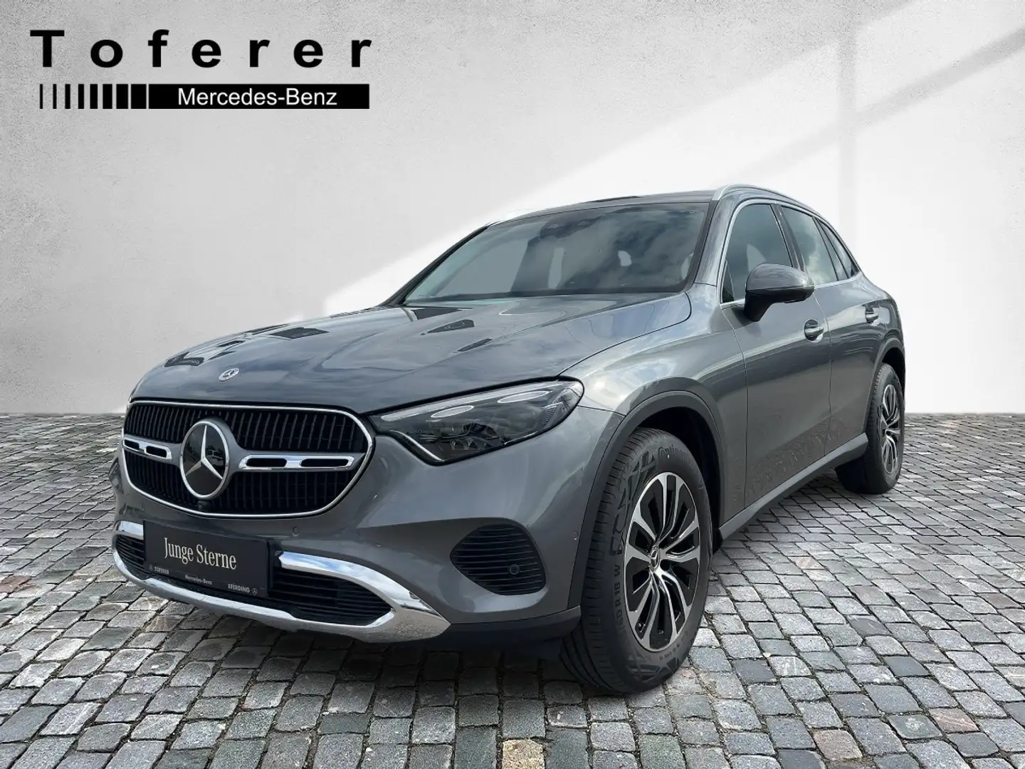 Mercedes-Benz GLC 220 d 4MATIC FAP Distr MBUX Navi PTS Shz Grau - 2