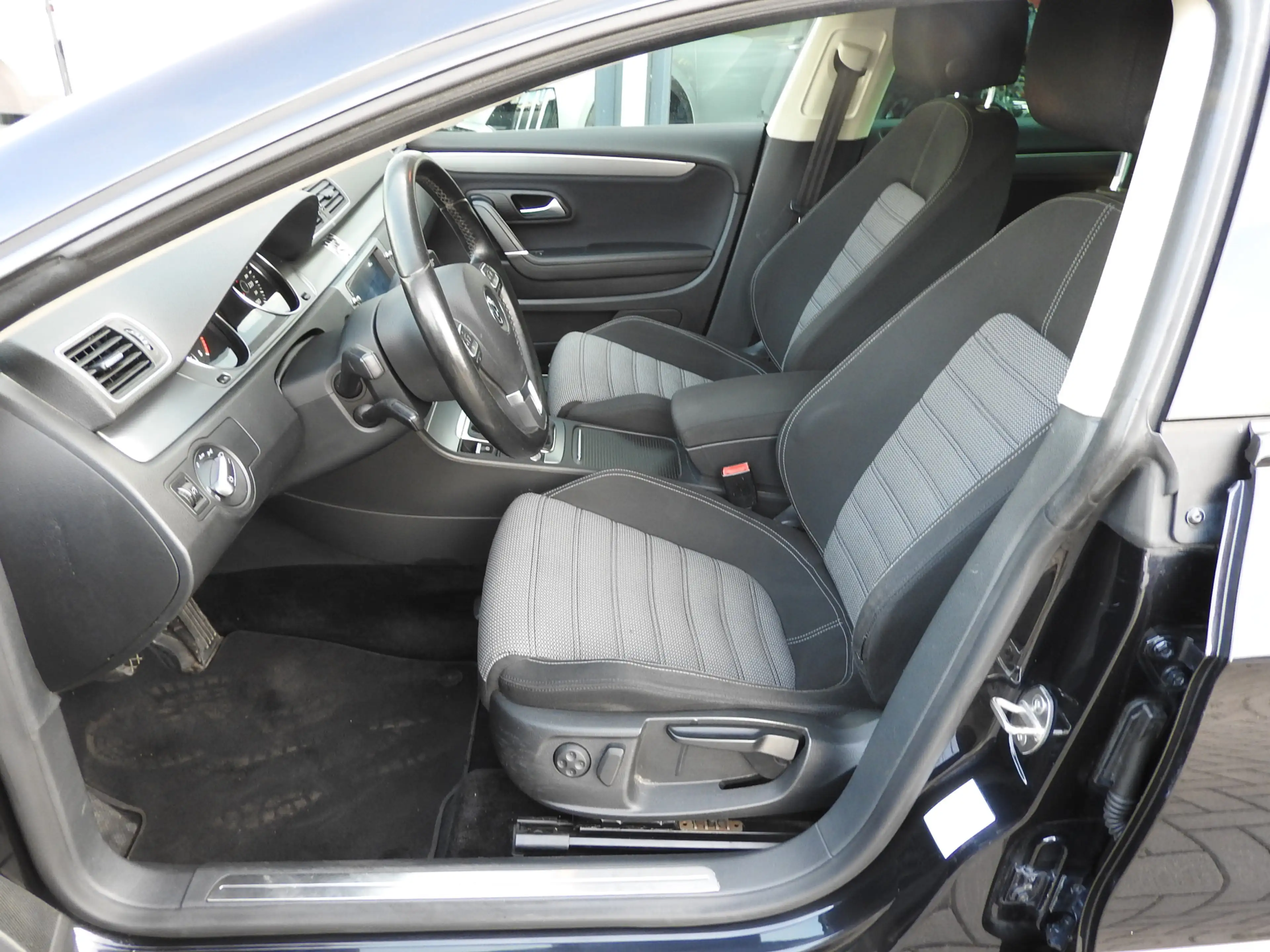 Volkswagen CC 1.8 TSI, Camera, Carplay, Cruise Control, Trekhaak — photo 13