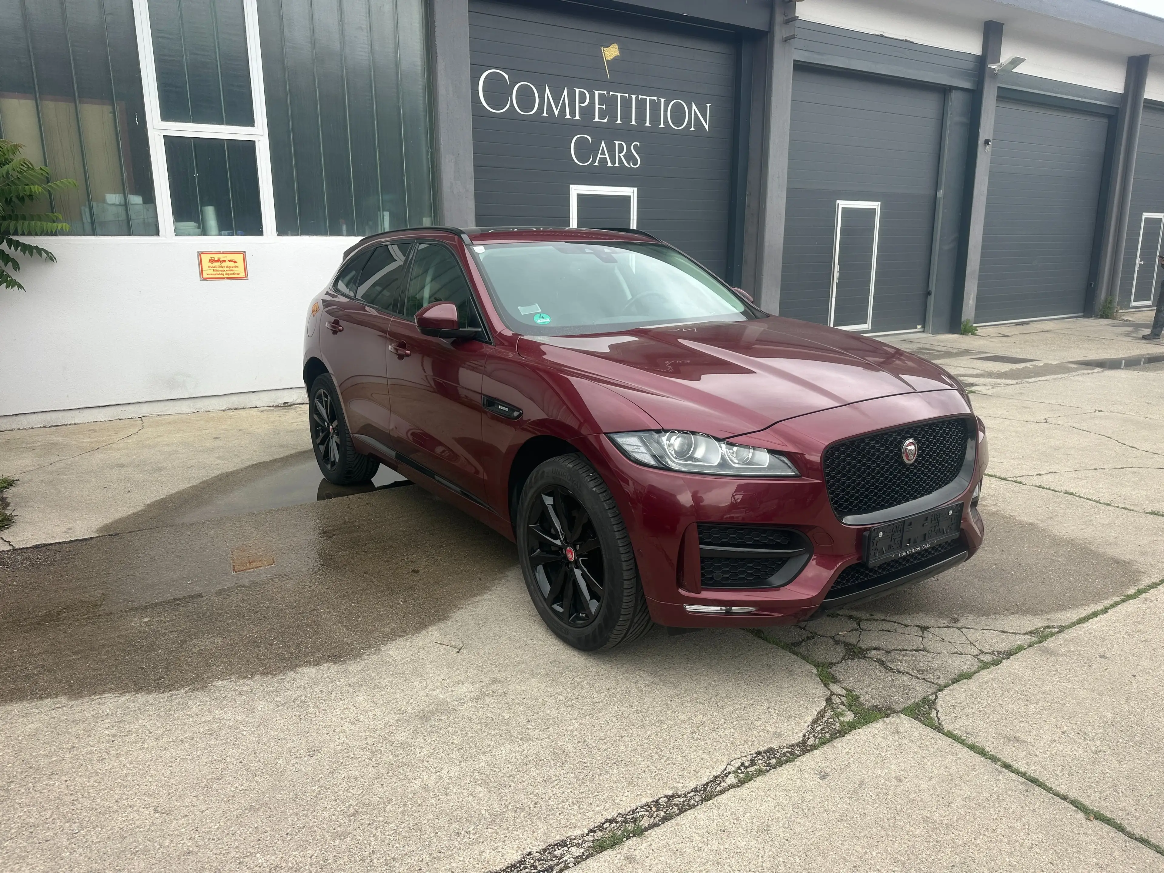 Jaguar F-Pace R-Sport AWD VOLL PANO MERIDIAN DIGITALTACHO KEYLES