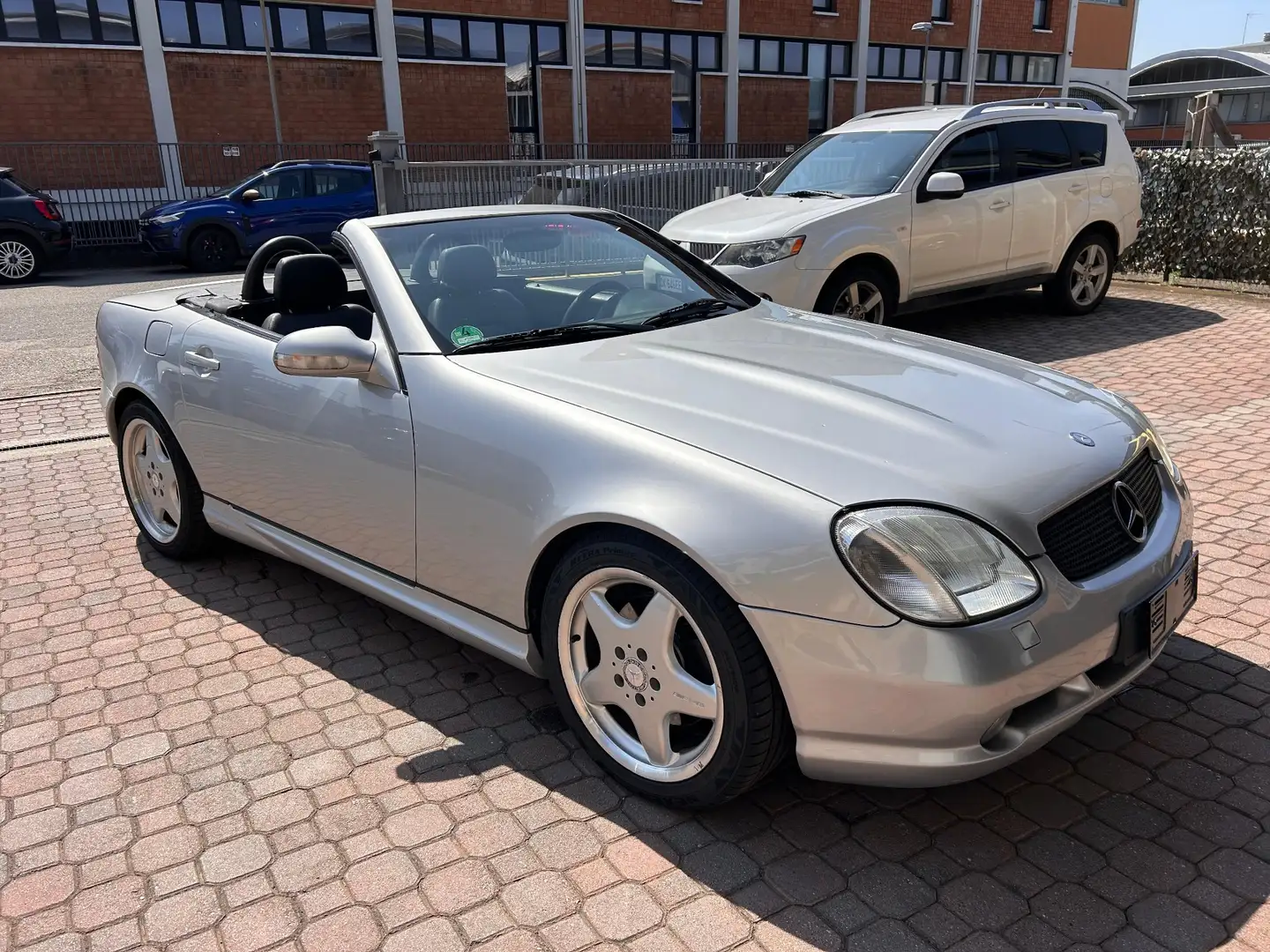 Mercedes-Benz SLK 320 amg - 1
