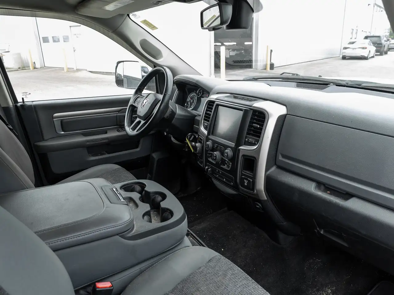 RAM 1500 снимка RAM 1500