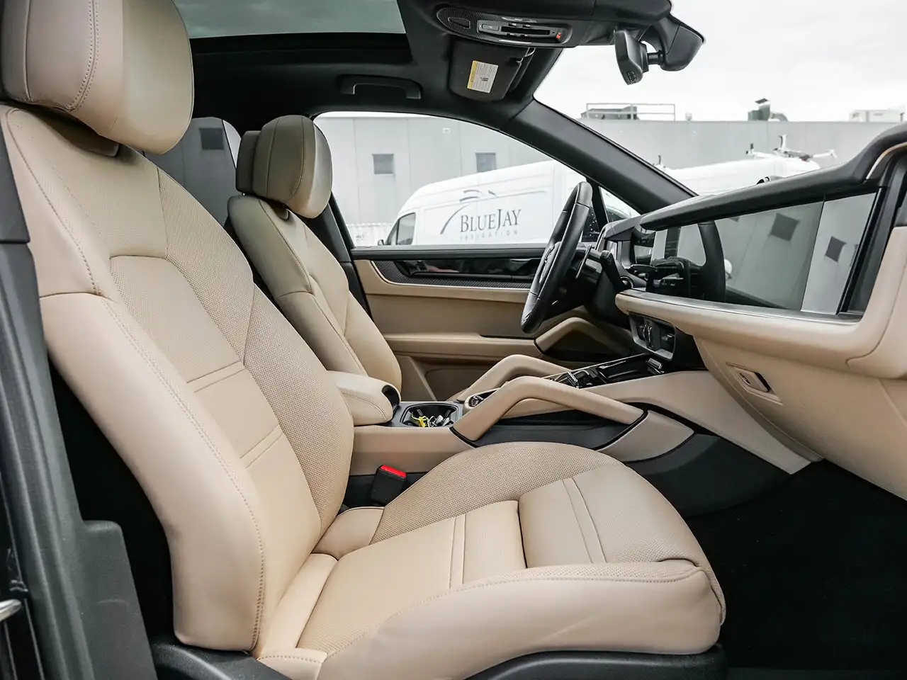 Porsche Cayenne снимка Porsche Cayenne