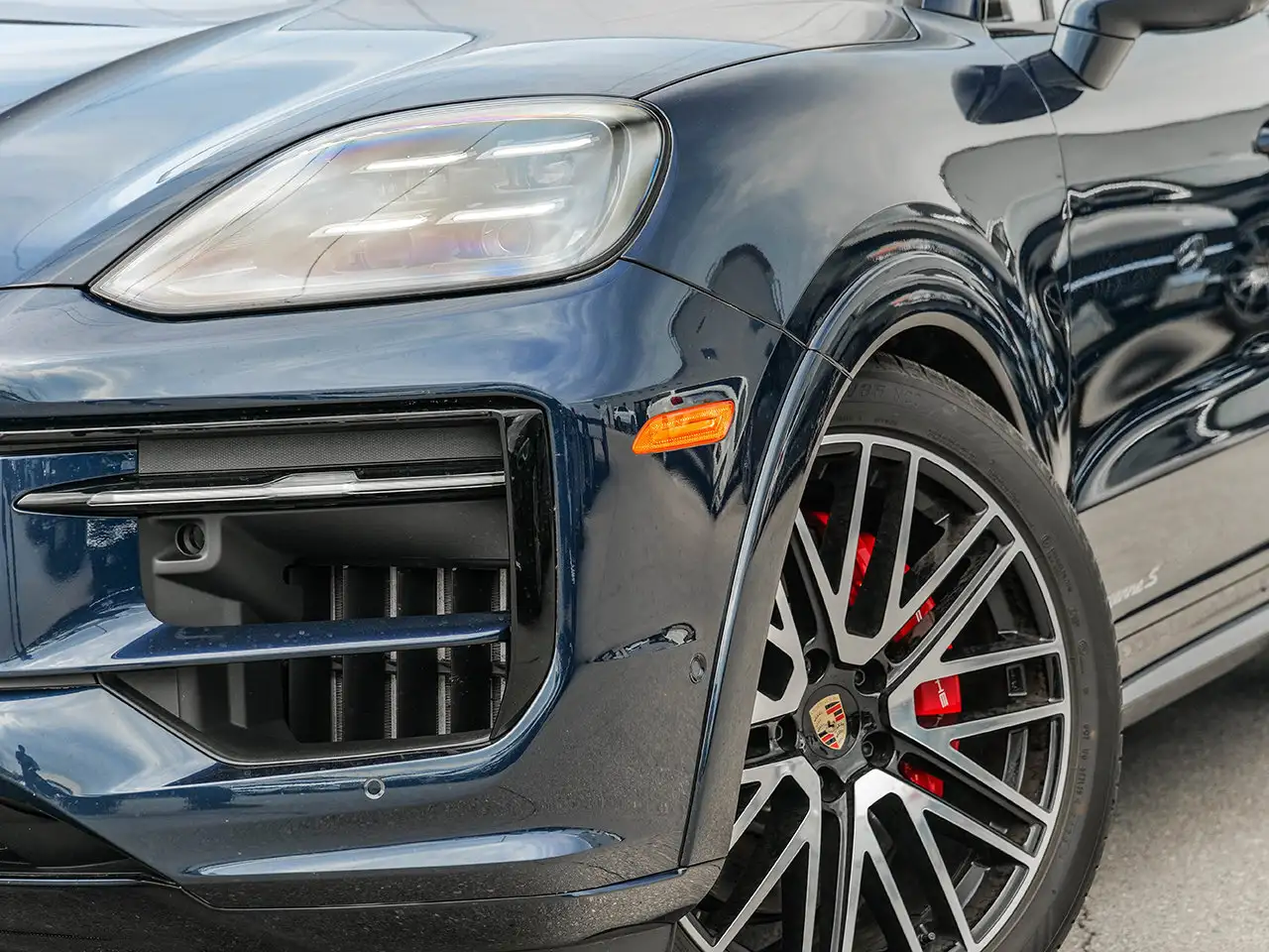 Porsche Cayenne снимка Porsche Cayenne