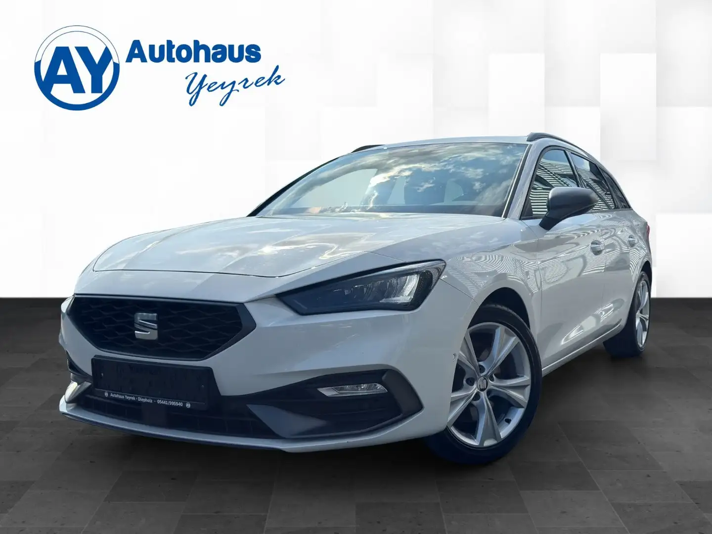 SEAT Leon Sportstourer FR 2.0 TDI DSG*AID*NAV*CAM* Bianco - 1