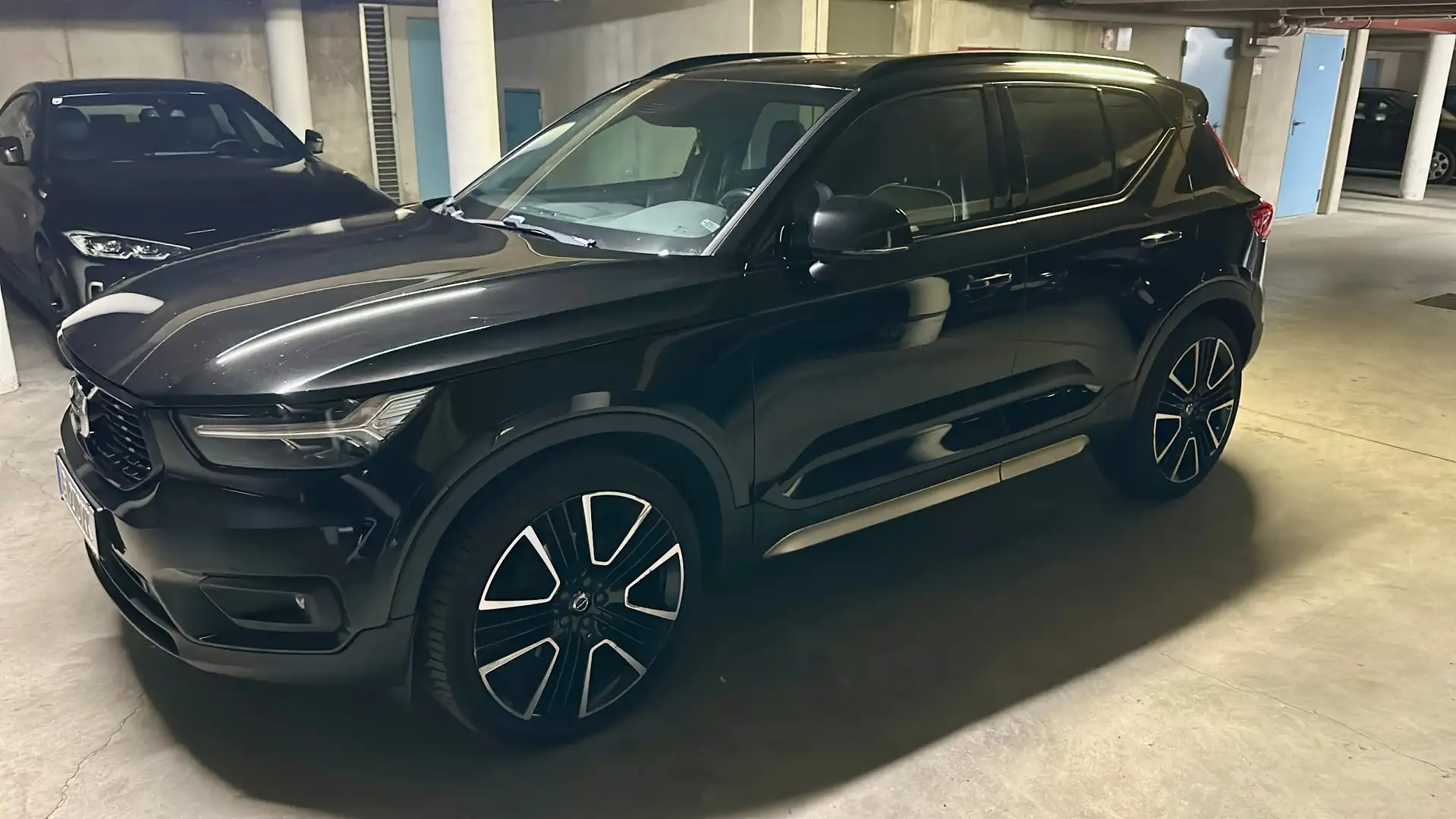 Volvo XC40 XC40 D4 R-Design AWD Geartronic R-Design - 2