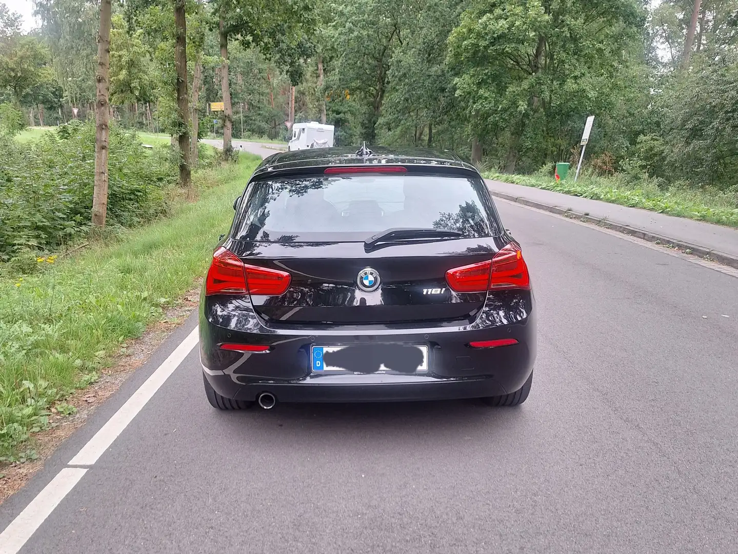 BMW 118 118i M Sport Schwarz - 2