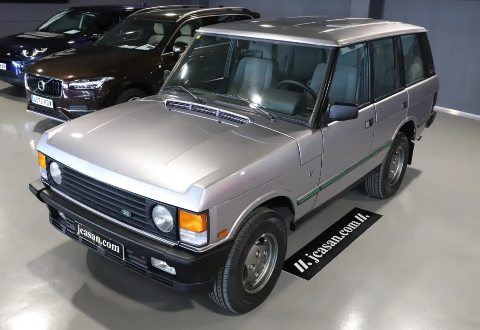 Land Rover Range Rover 3.9 Vogue SE Grau - 1