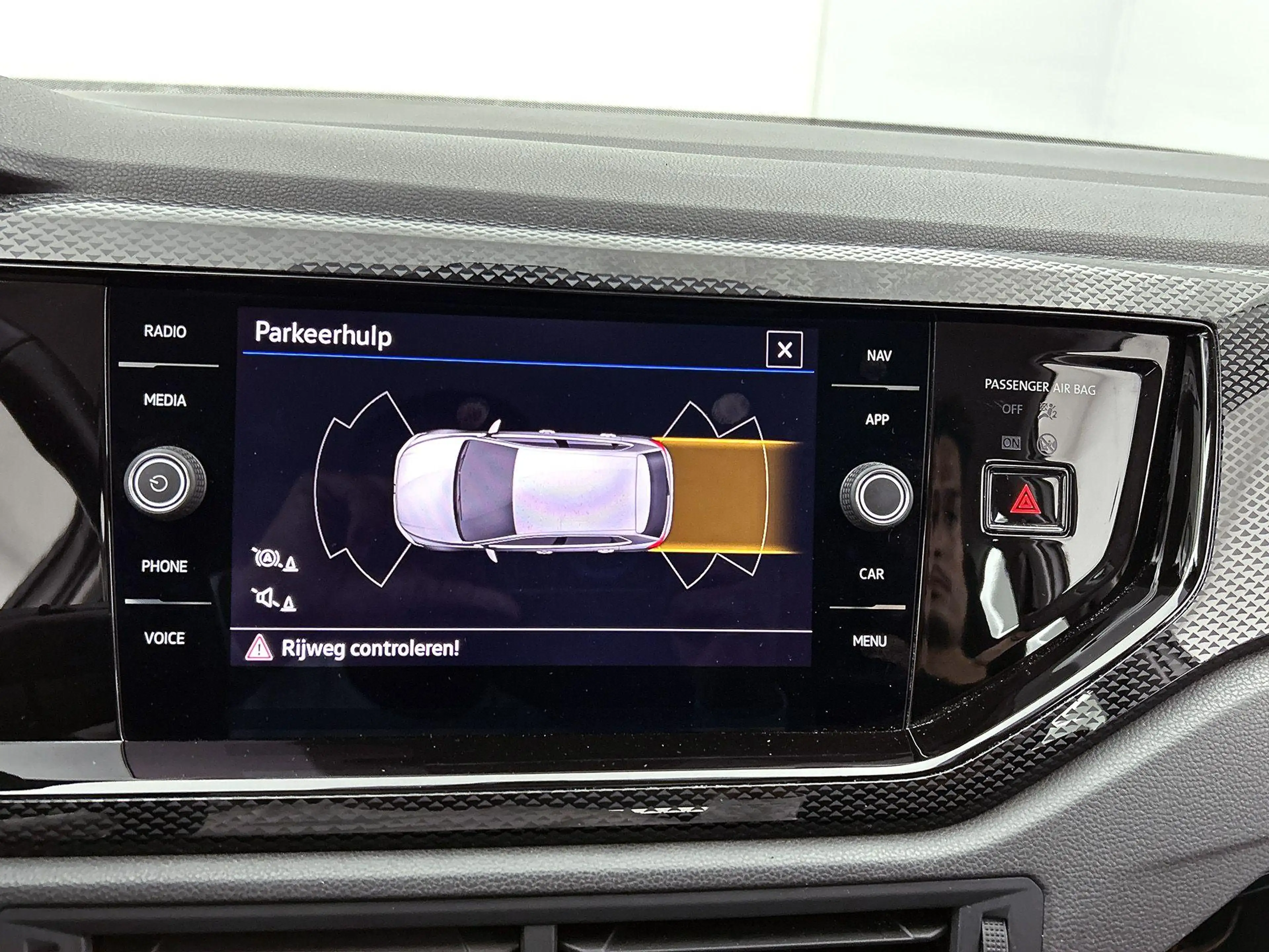 Volkswagen Polo 1.0 TSI Life Business — photo 12