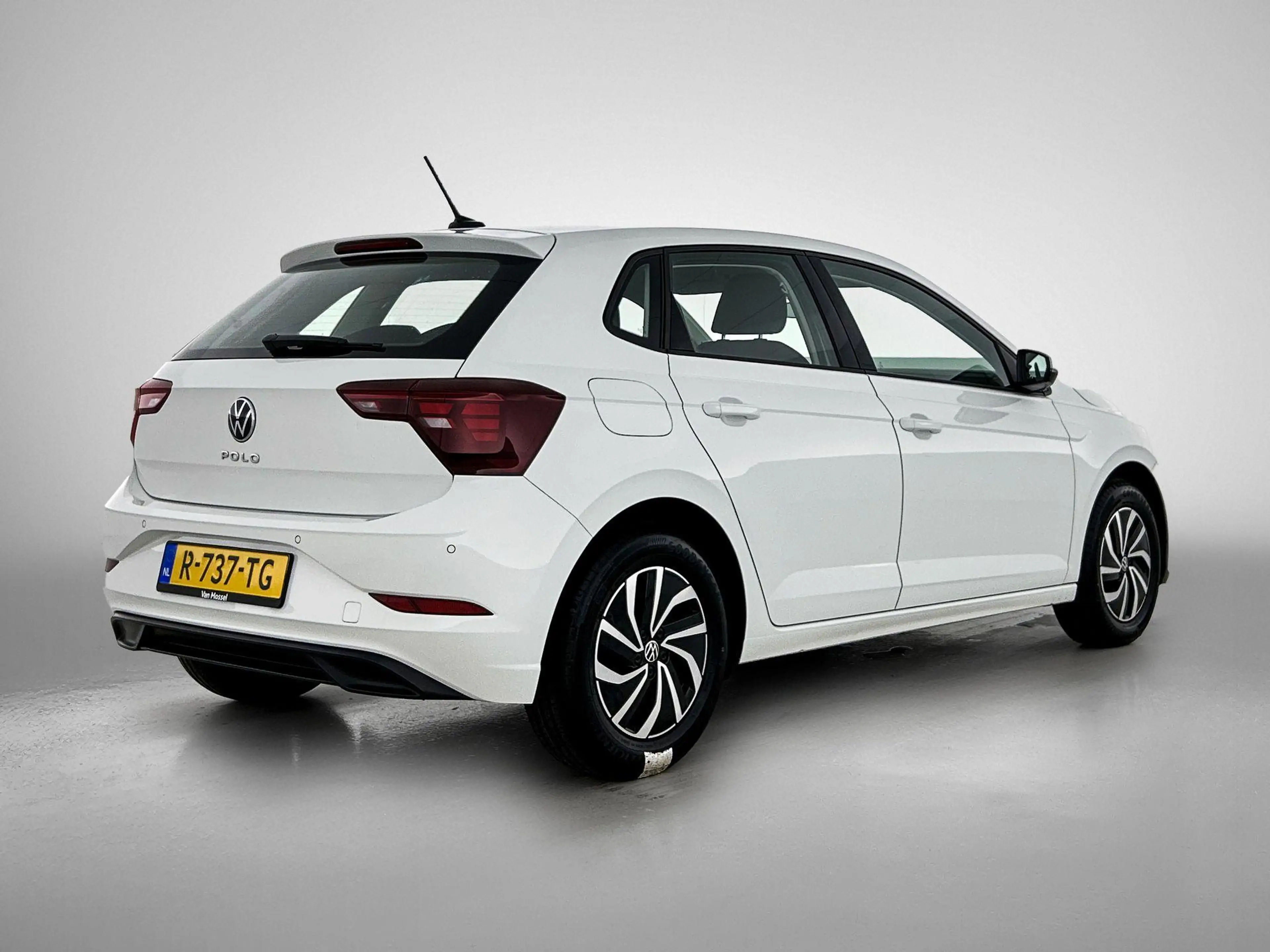 Volkswagen Polo 1.0 TSI Life Business — photo 4