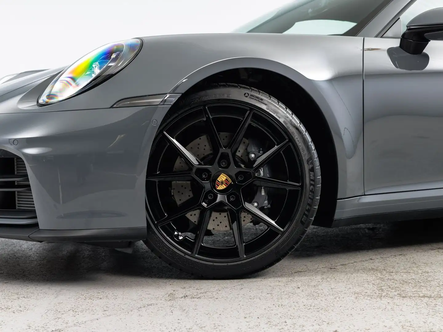 Porsche 911 Carrera Cabriolet Grau - 2